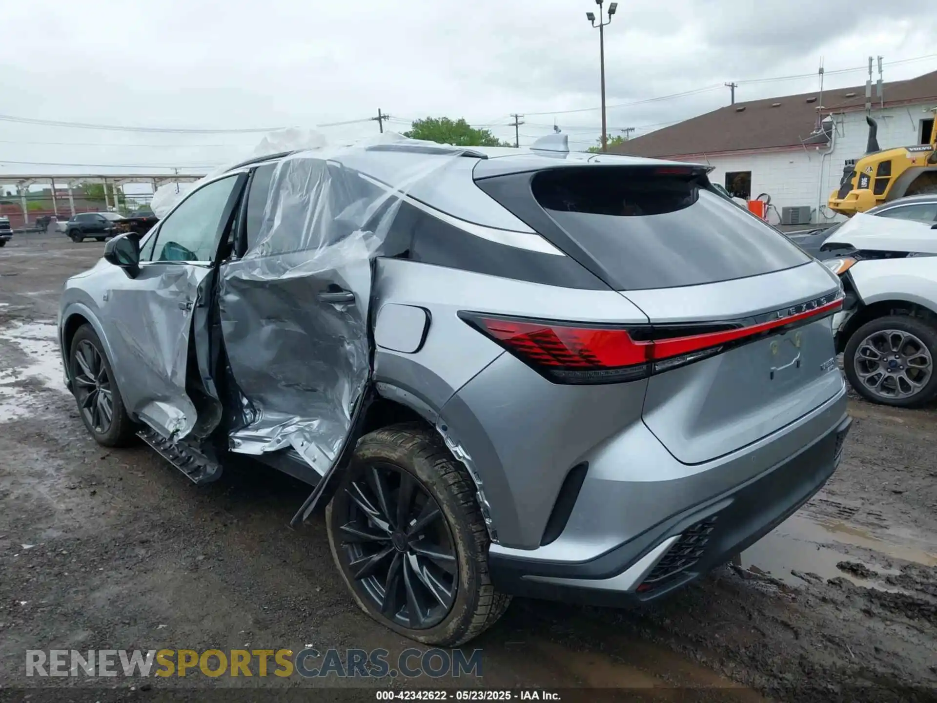 3 fotografías del automóvil dañado 2T2BAMCAXSC091011 LEXUS RX 350 2025