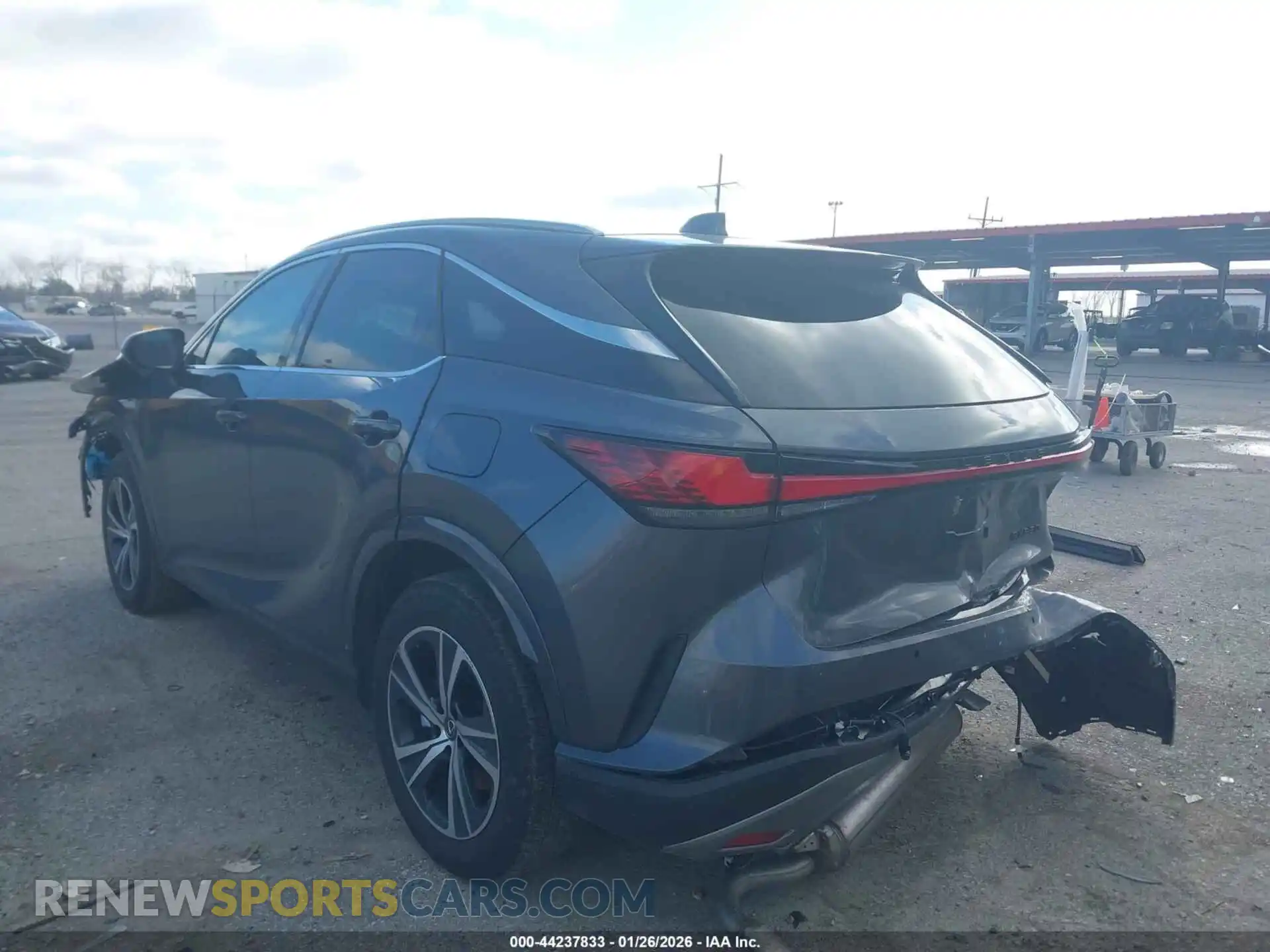 3 fotografías del automóvil dañado JTJCHMAA1S2030794 LEXUS RX 350 2025