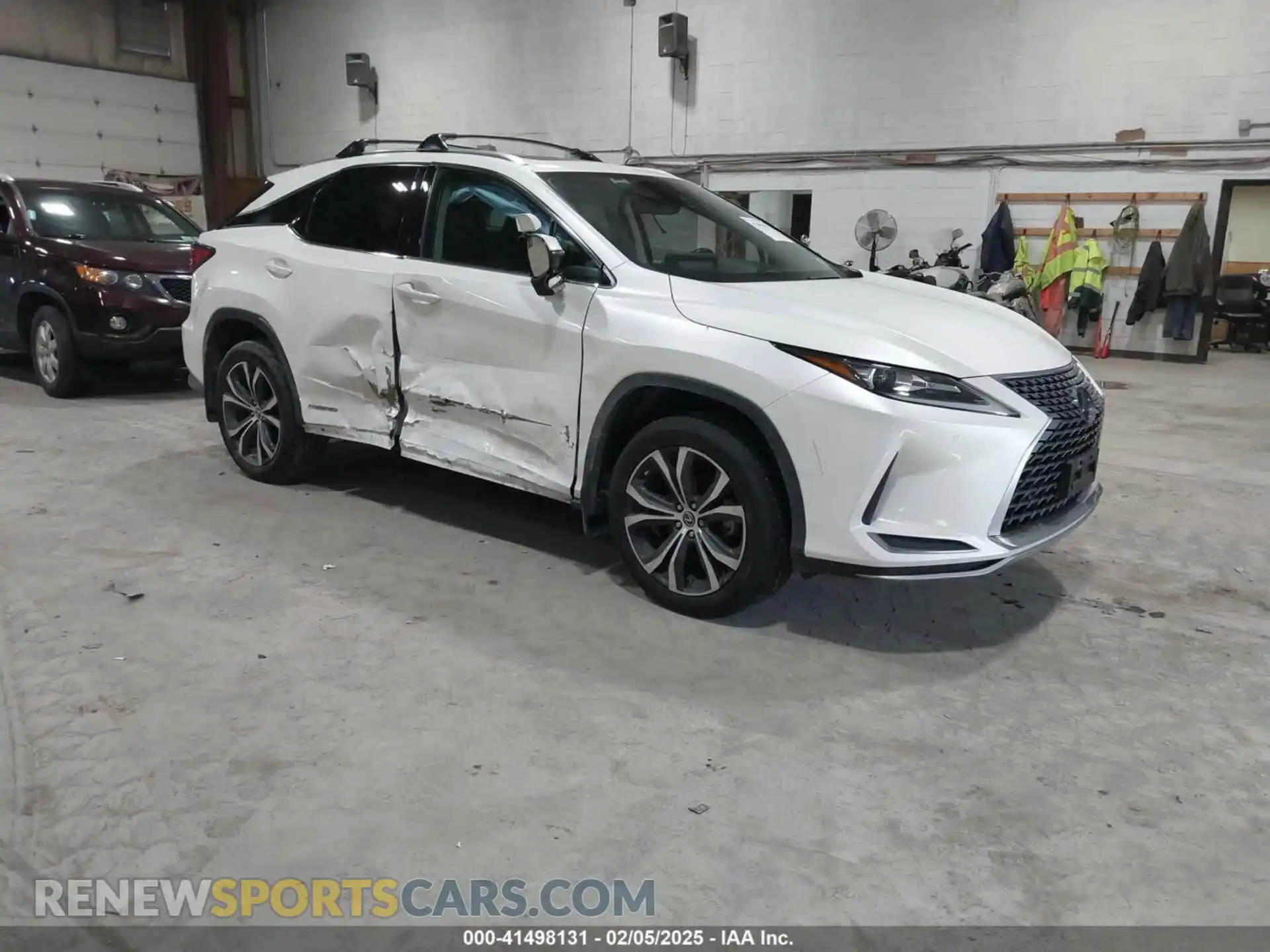 1 Photograph of a damaged car 2T2HGMDA9LC043542 LEXUS RX 450H 2020