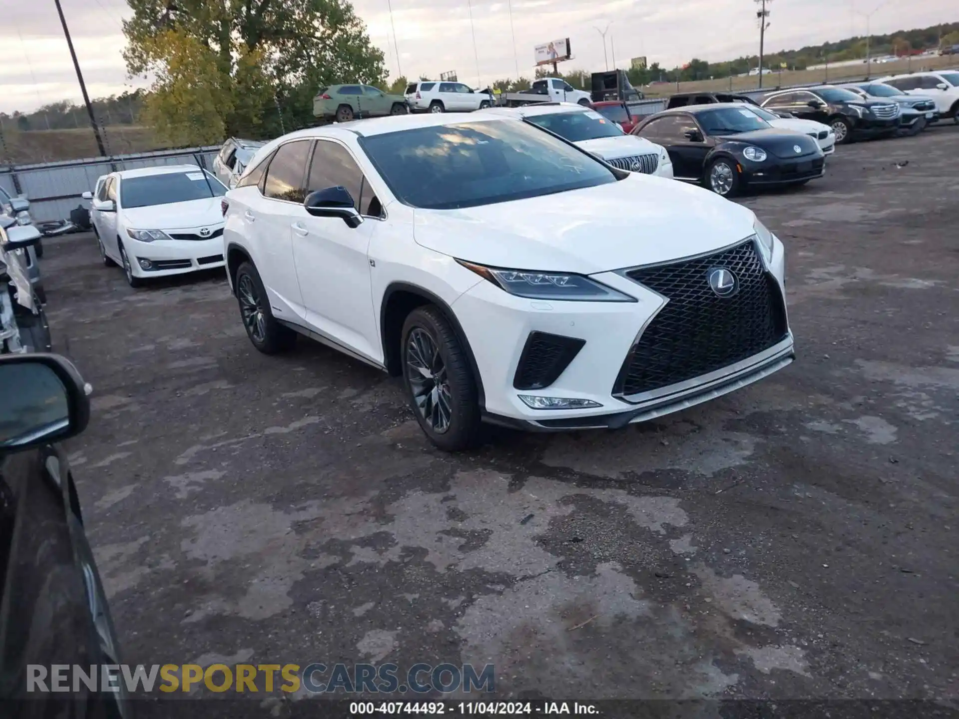 1 Photograph of a damaged car 2T2SGMDA2LC049673 LEXUS RX 450H 2020