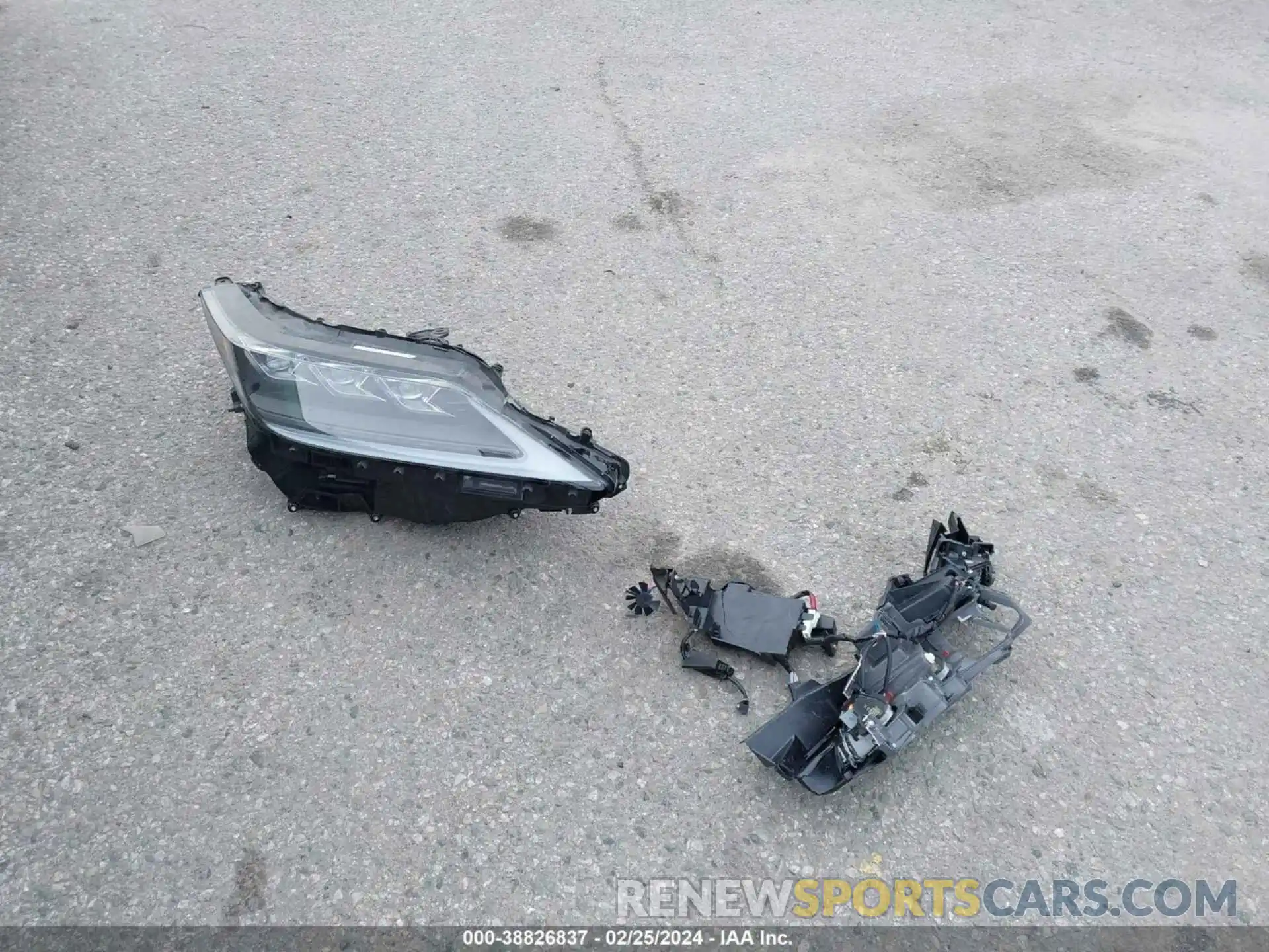 12 Photograph of a damaged car 2T2YGMDA7LC045337 LEXUS RX 450H 2020