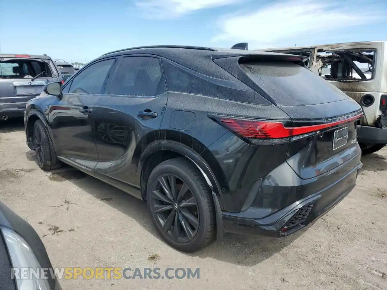 2 Фотография поврежденного автомобиля 2T2BCMEAXRC013345 LEXUS RX 500H F 2024