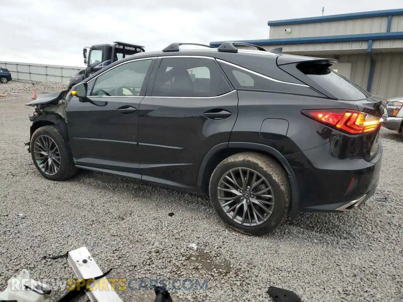 2 fotografías del automóvil dañado 2T2BZMCA3KC185773 LEXUS RX350 2019