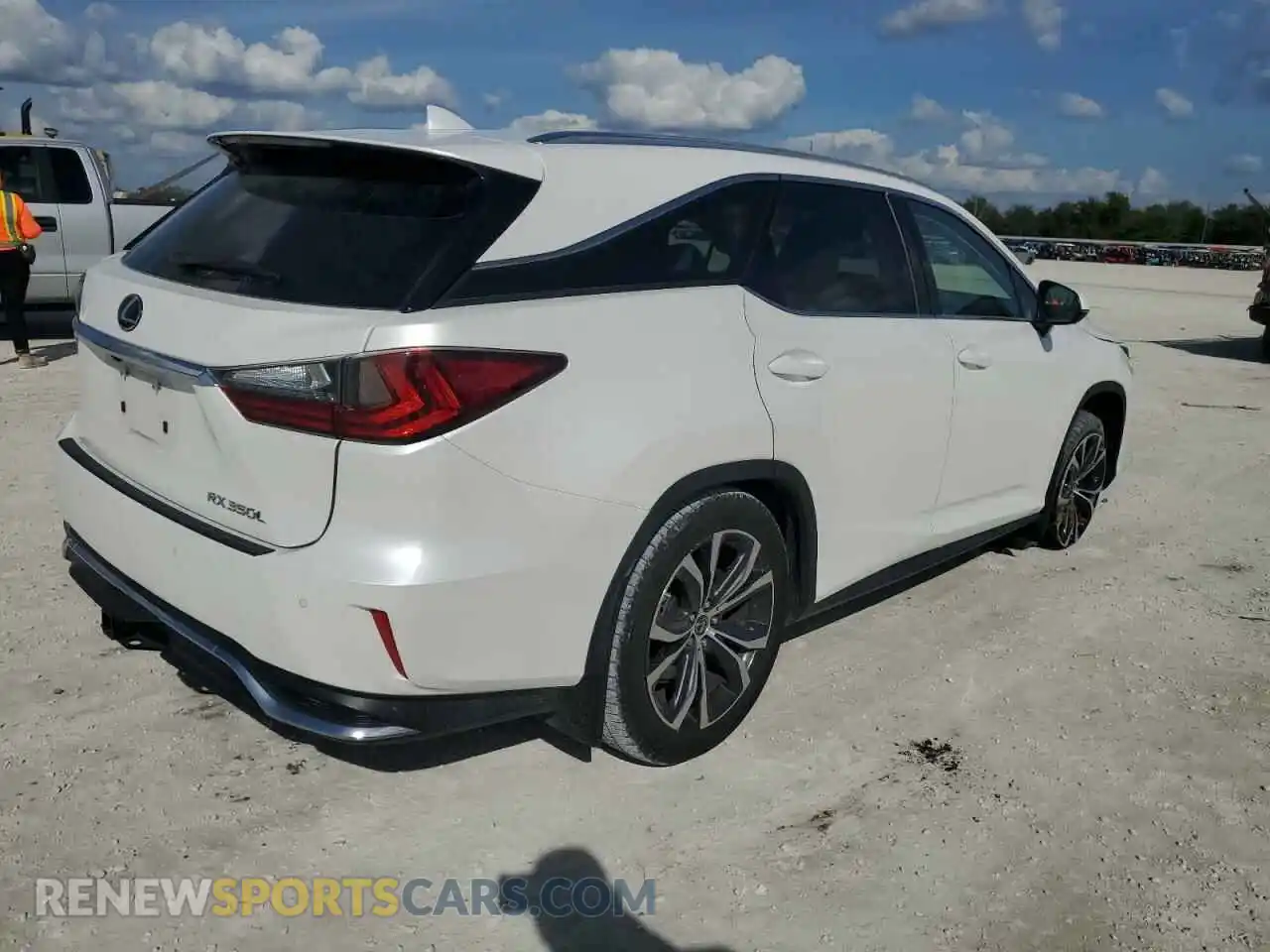 3 Photograph of a damaged car JTJHZKFA3L2021998 LEXUS RX350 2020