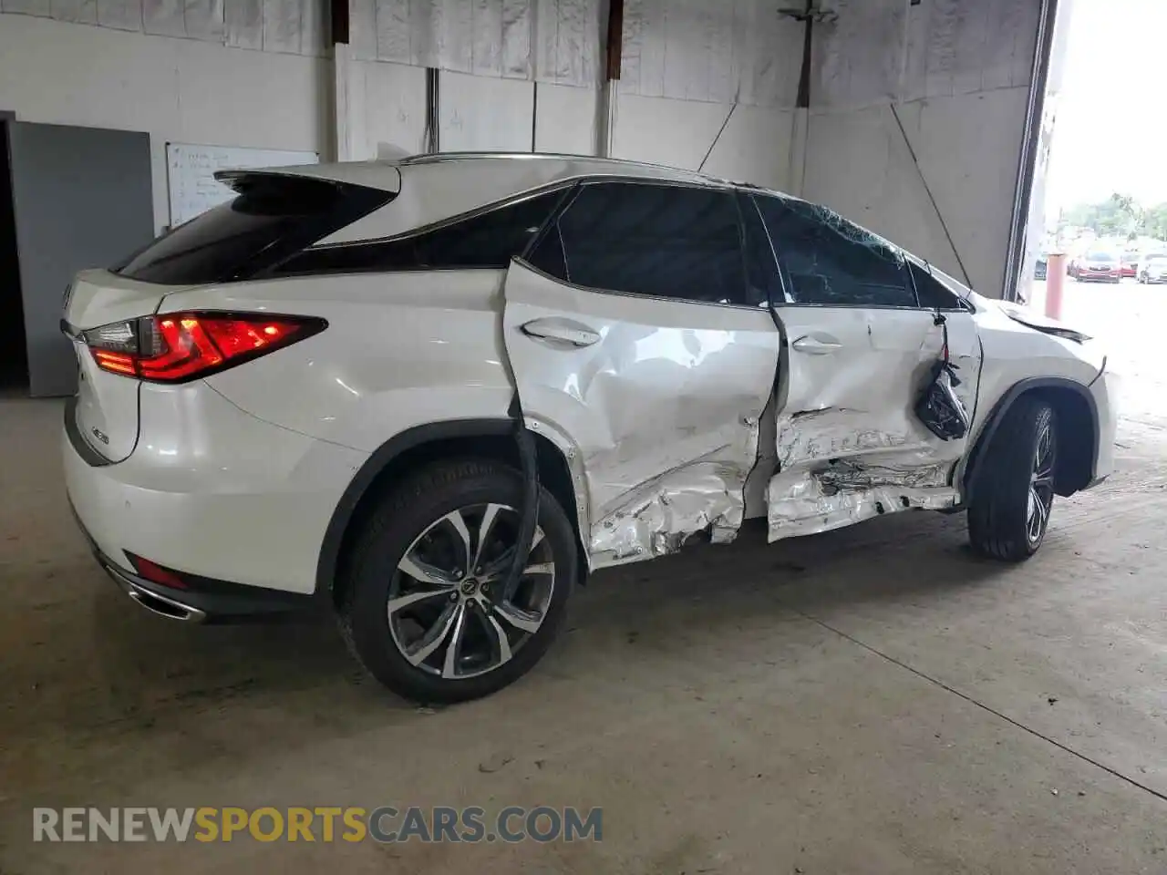 3 Photograph of a damaged car 2T2HZMAA8MC204883 LEXUS RX350 2021