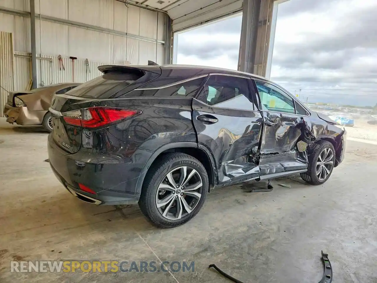 3 Фотография поврежденного автомобиля 2T2HZMDAXMC302826 LEXUS RX350 2021