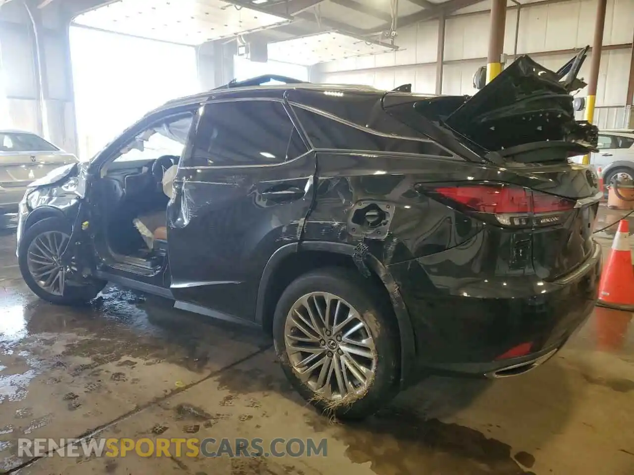 2 Фотография поврежденного автомобиля 2T2JZMDA9MC307520 LEXUS RX350 2021
