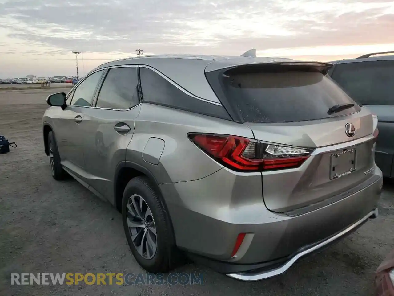 3 Photograph of a damaged car JTJHZKFA5M2028677 LEXUS RX350 2021