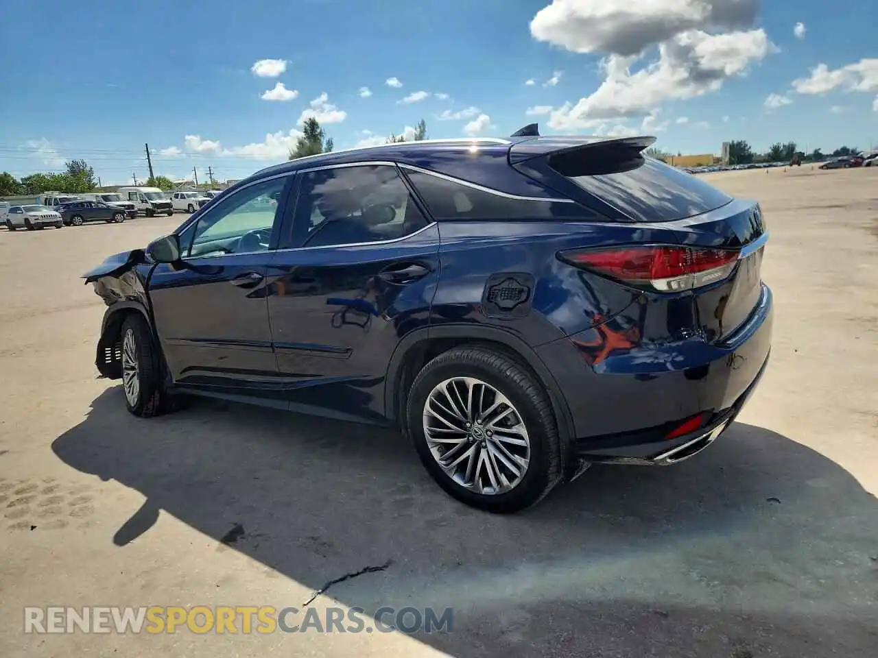 2 Фотография поврежденного автомобиля 2T2JZMDA5NC362600 LEXUS RX350 2022