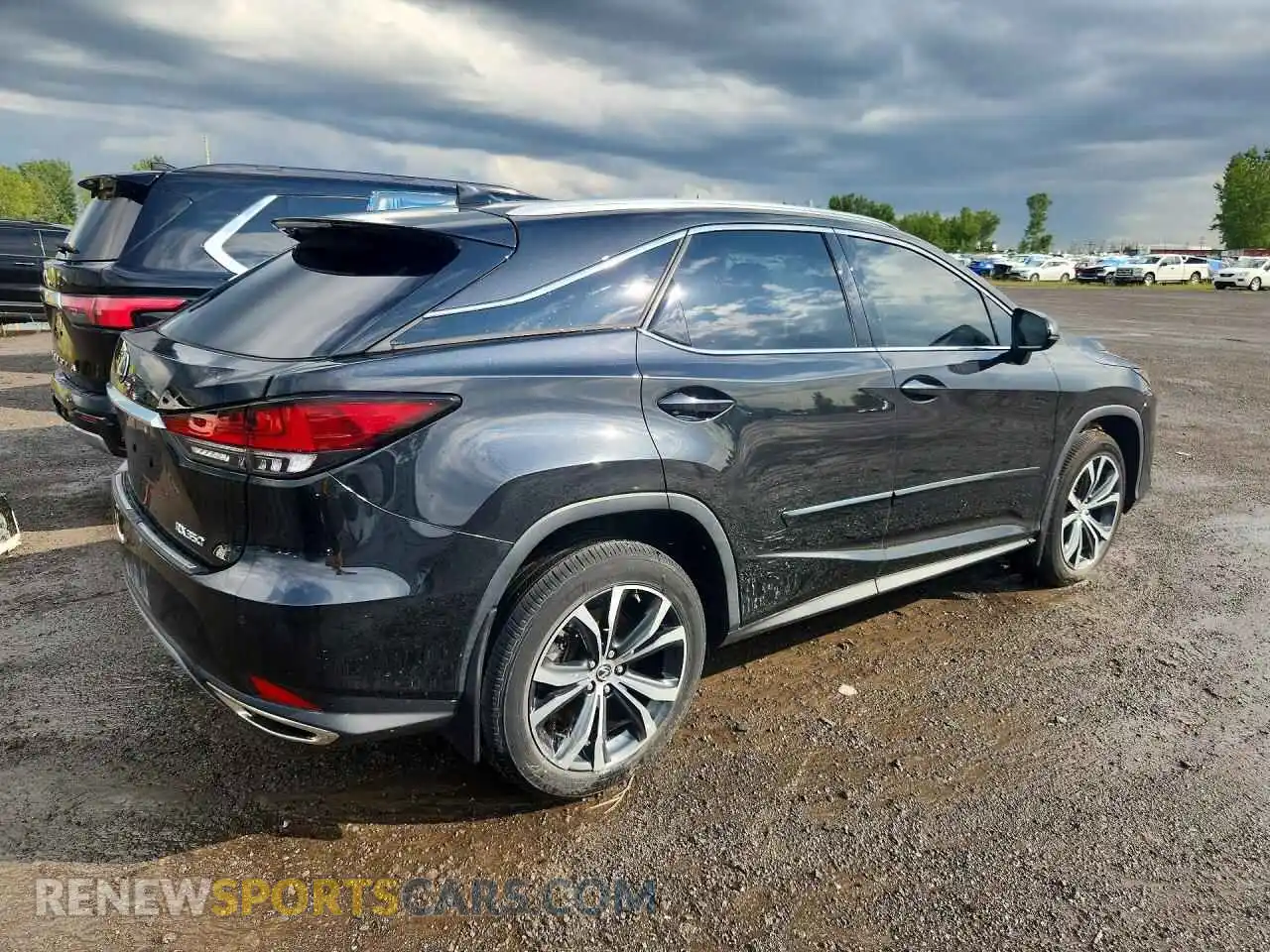 3 Photograph of a damaged car 2T2JZMDA7NC317495 LEXUS RX350 2022