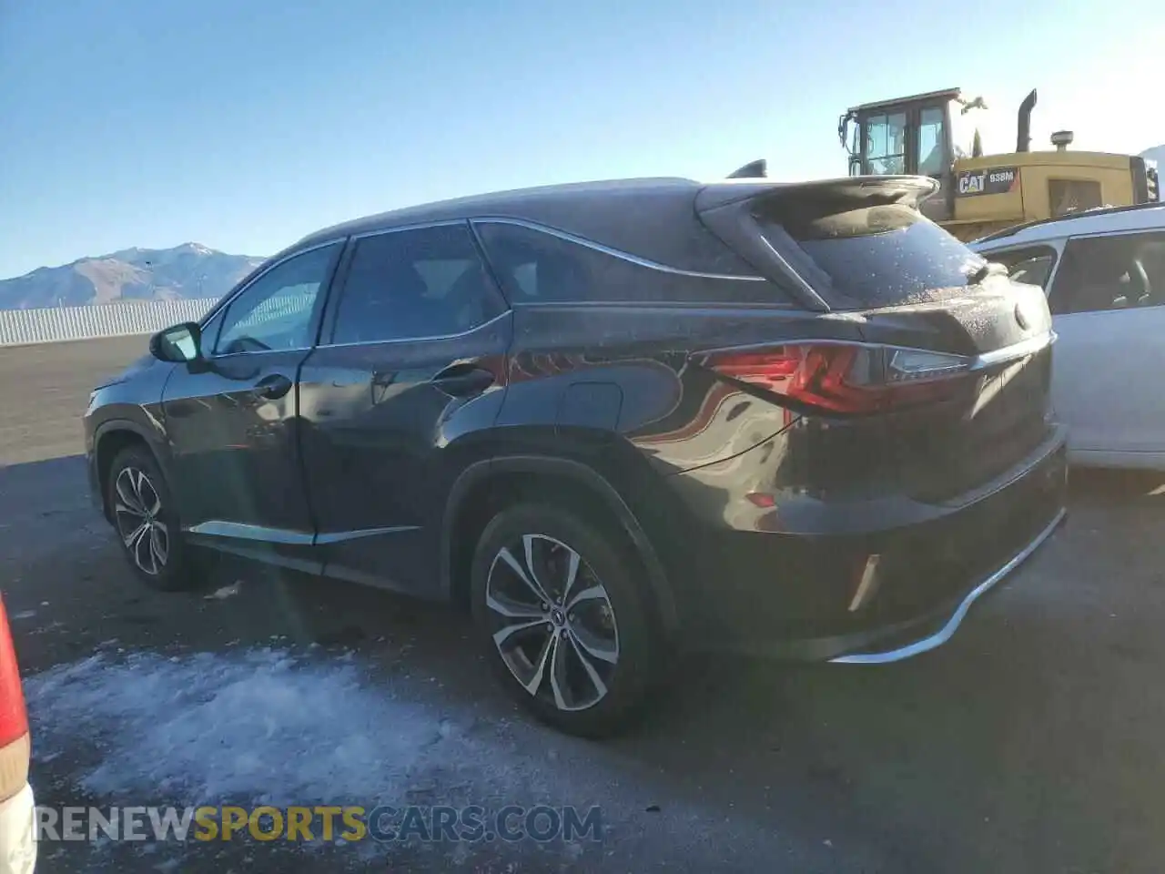 2 fotografías del automóvil dañado JTJHZKFA0N2038129 LEXUS RX350 2022