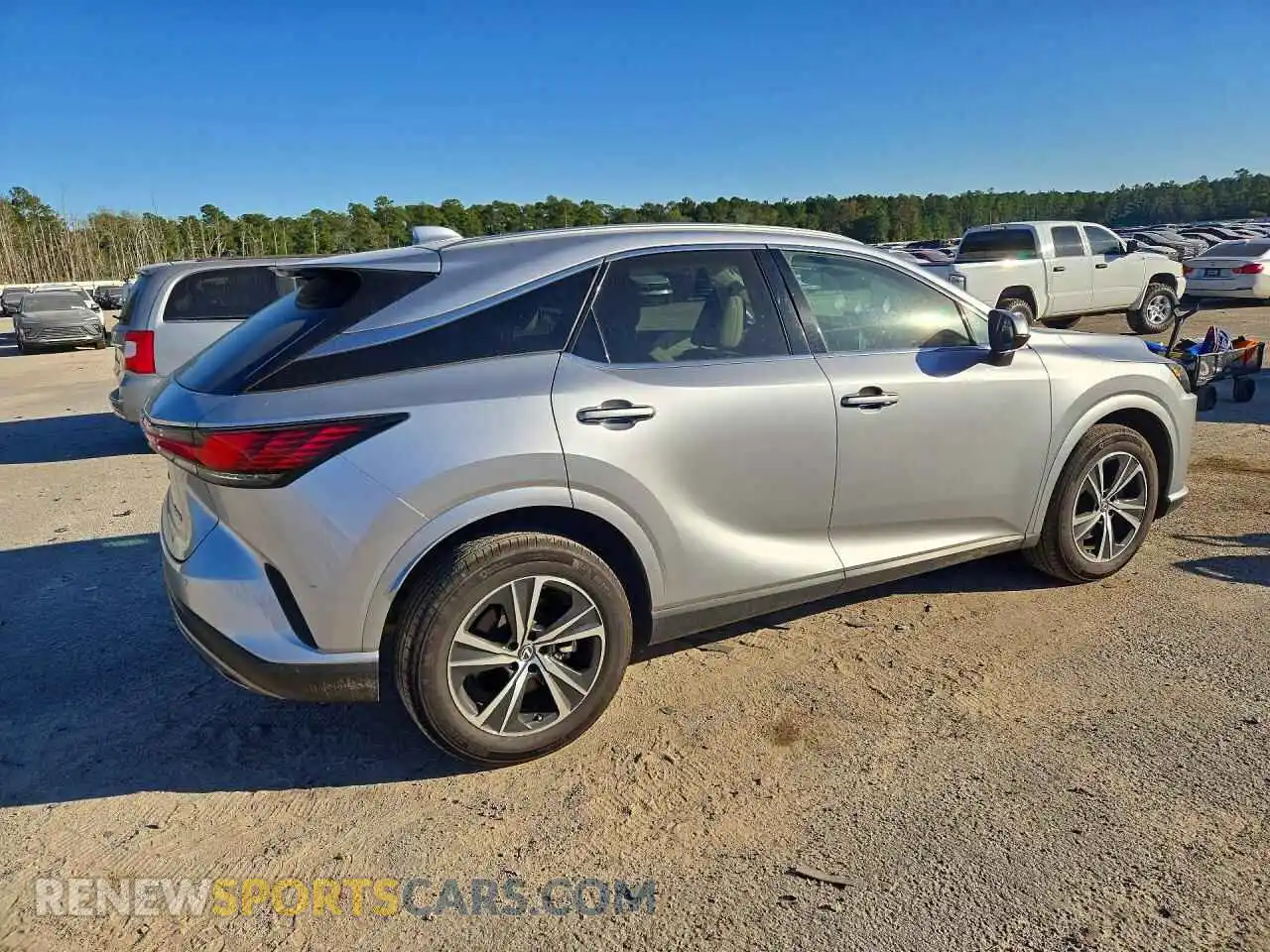3 Фотография поврежденного автомобиля 2T2BAMBA0PC001972 LEXUS RX350 2023
