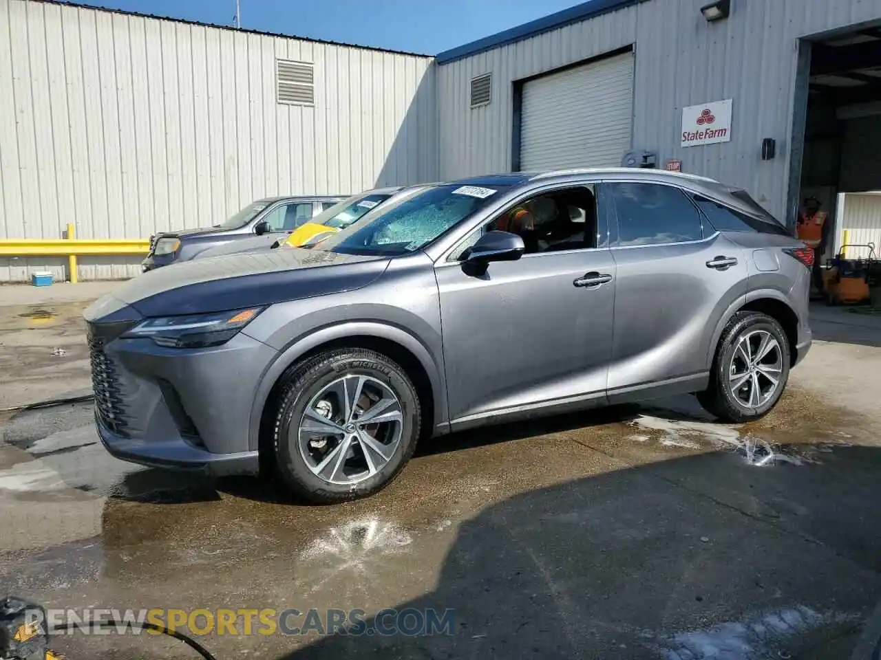 1 fotografías del automóvil dañado 2T2BAMBAXPC003115 LEXUS RX350 2023