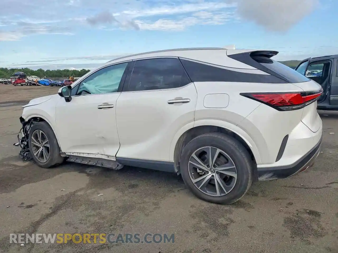 2 Фотография поврежденного автомобиля 2T2BAMCA1PC031559 LEXUS RX350 2023