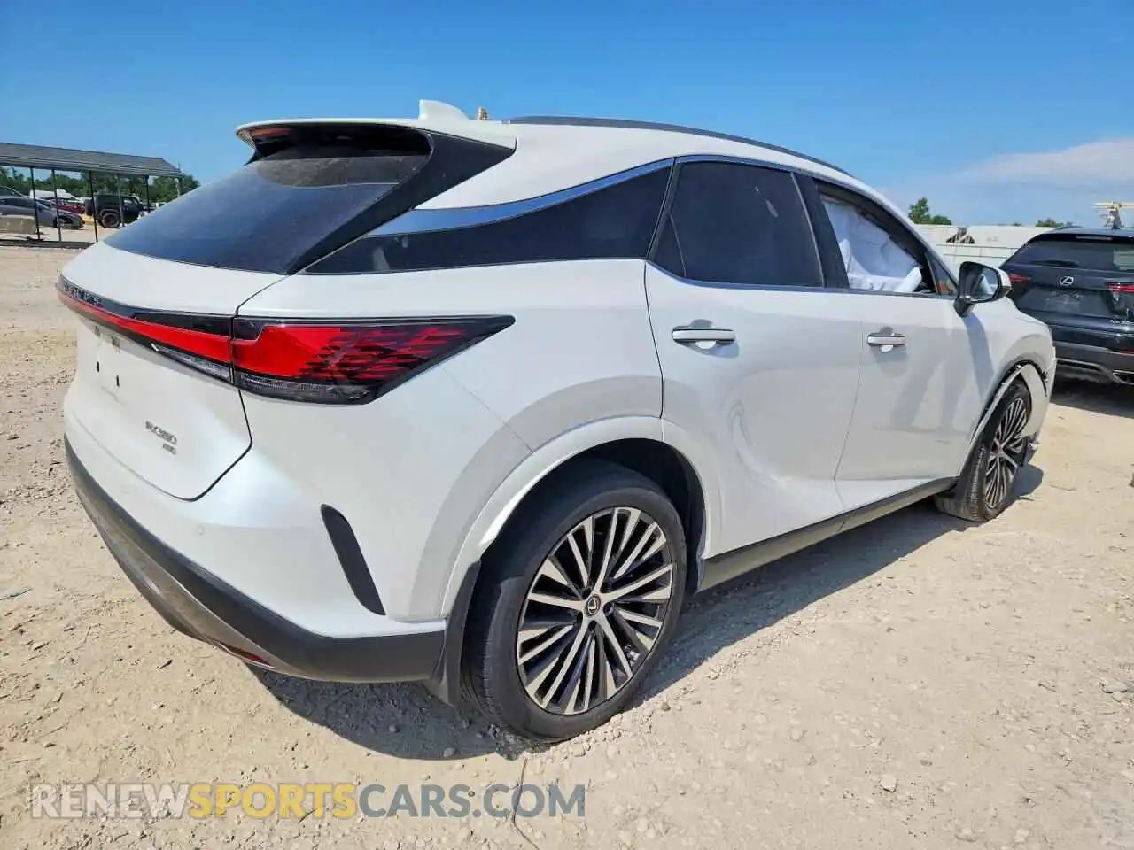 3 fotografías del automóvil dañado 2T2BAMCA9PC025430 LEXUS RX350 2023