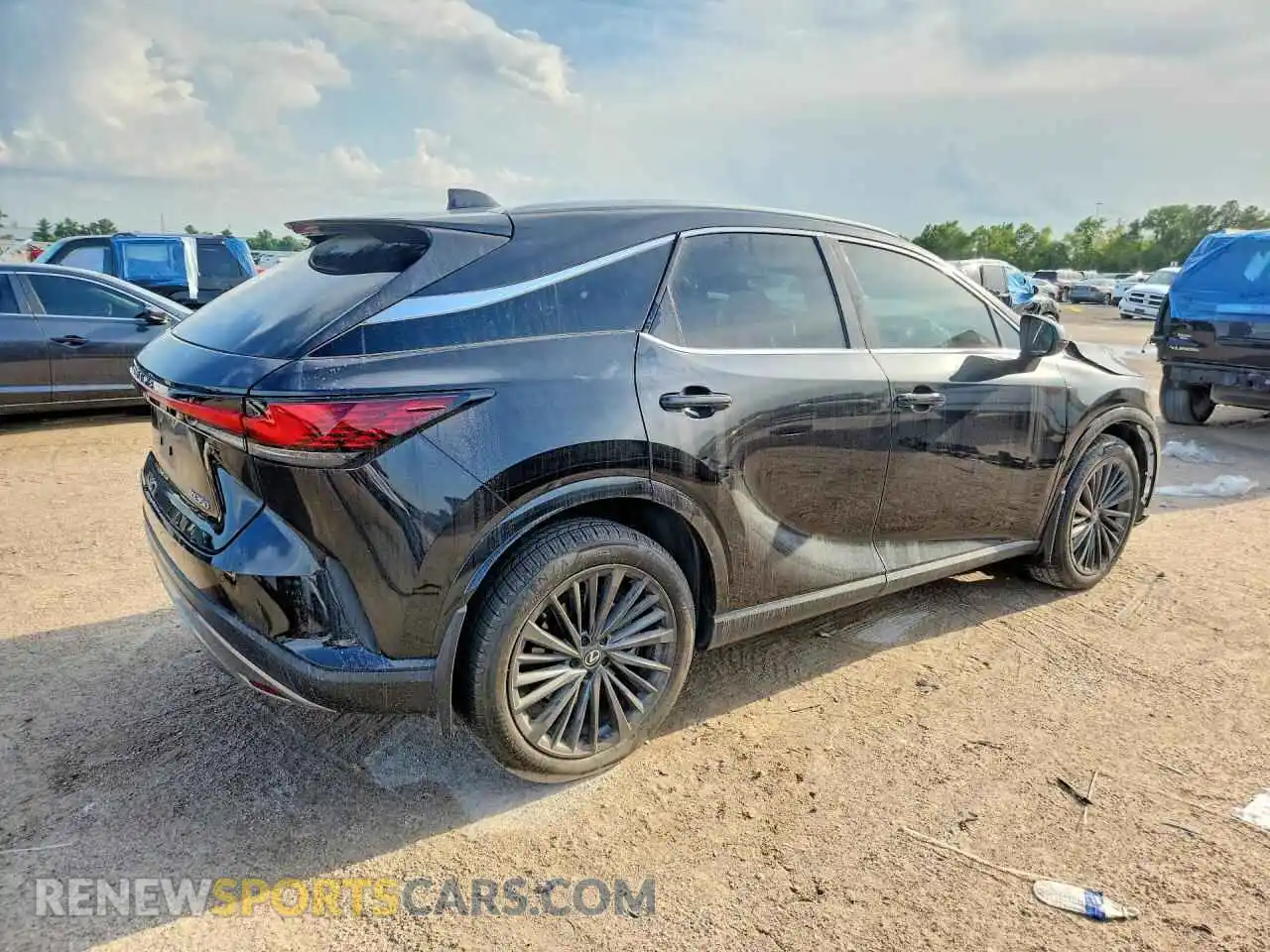 3 Фотография поврежденного автомобиля 2T2BAMBA1RC048074 LEXUS RX350 2024