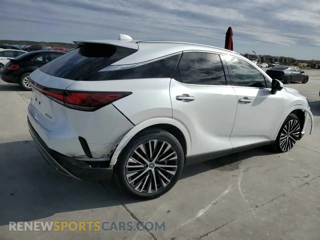 3 fotografías del automóvil dañado 2T2BAMBA3RC025315 LEXUS RX350 2024