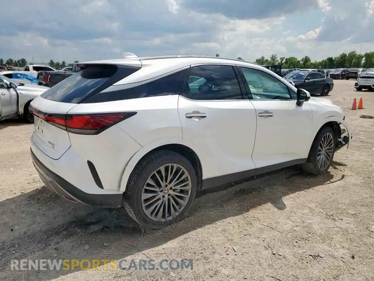 3 fotografías del automóvil dañado 2T2BAMCA2RC042069 LEXUS RX350 2024