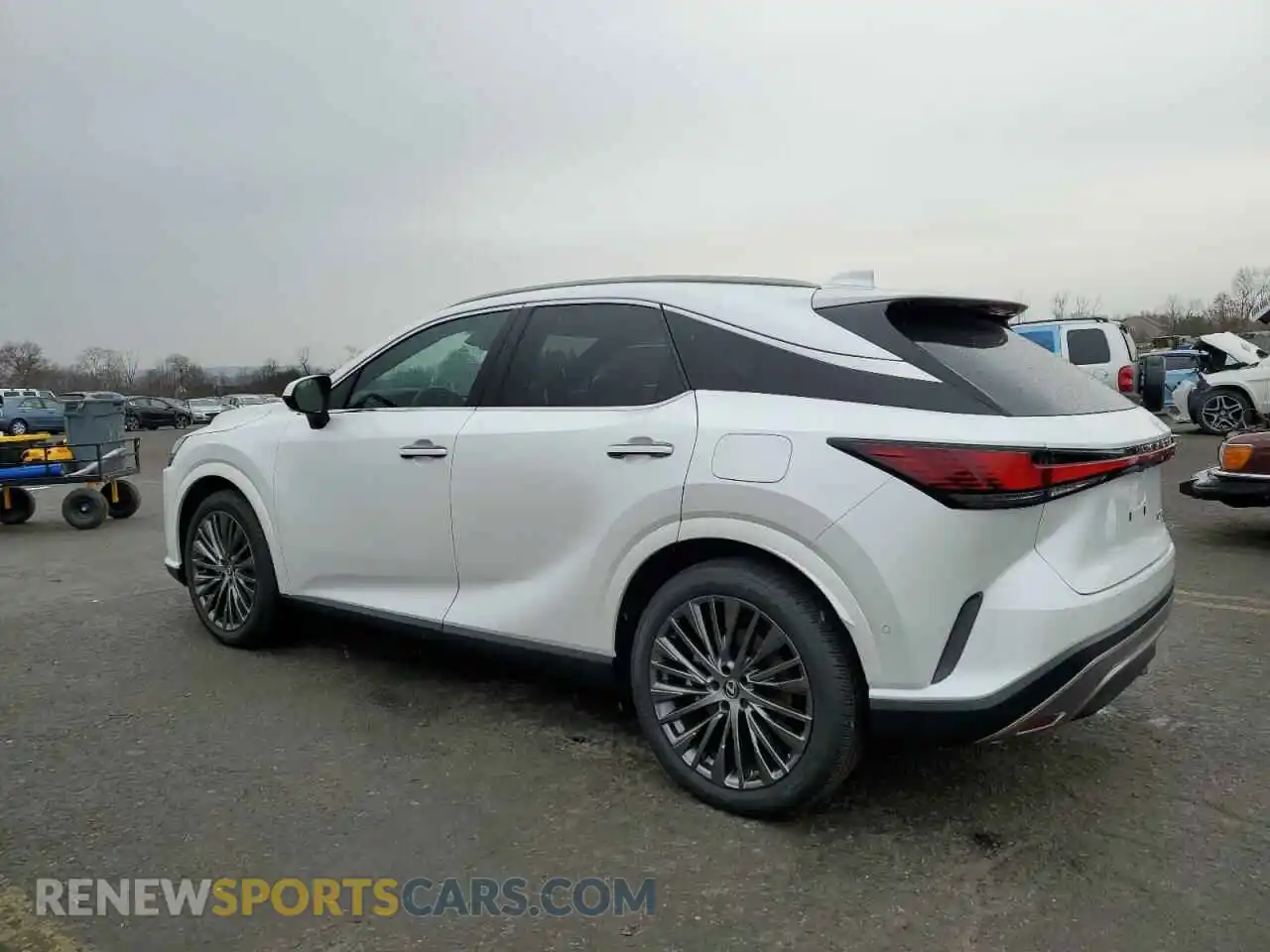 2 fotografías del automóvil dañado 2T2BAMCA5RC066625 LEXUS RX350 2024