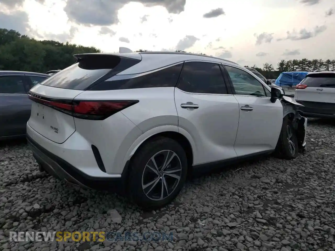 3 Фотография поврежденного автомобиля 2T2BAMCA6RC054385 LEXUS RX350 2024