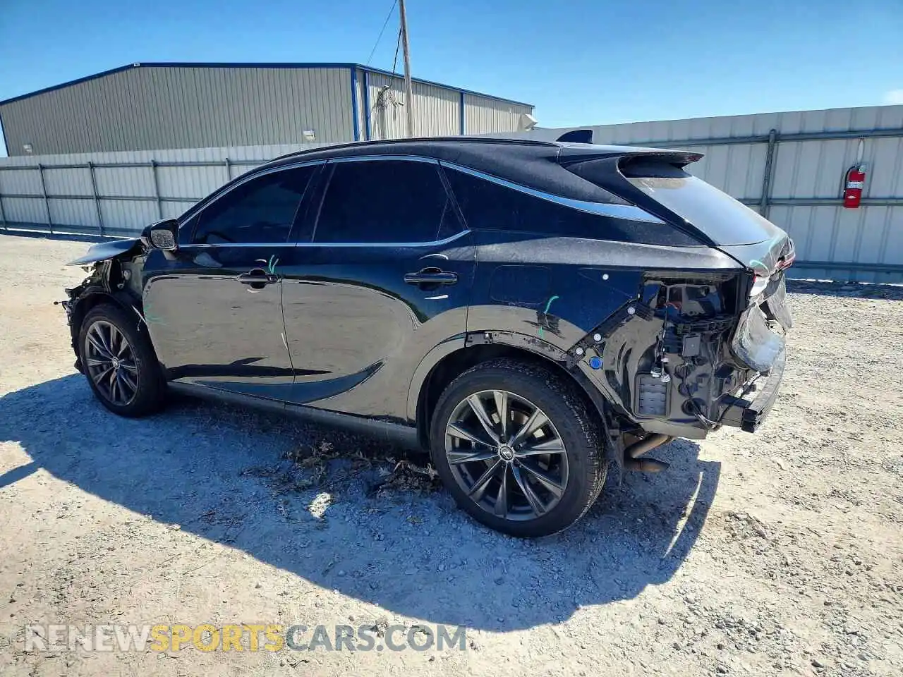 2 fotografías del automóvil dañado 2T2BAMCA8RC065176 LEXUS RX350 2024