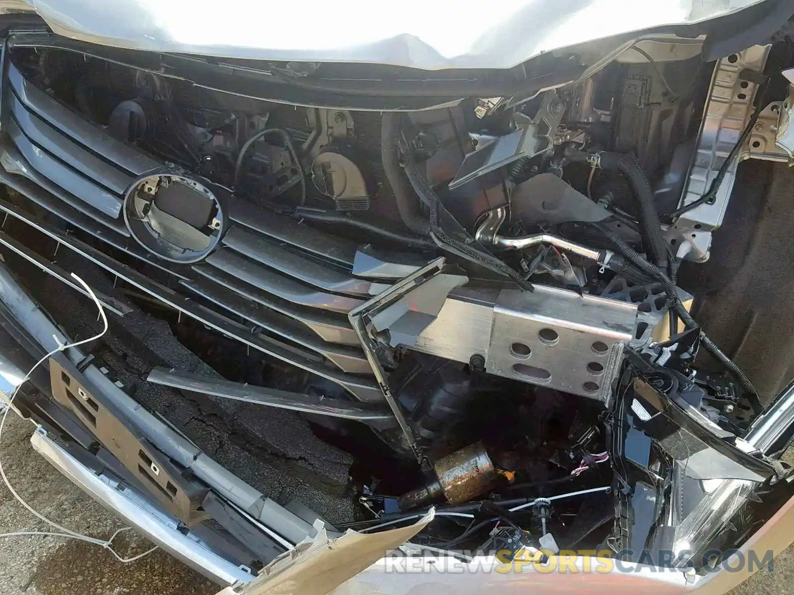9 Photograph of a damaged car 2T2BGMCA7KC032562 LEXUS RX450 2019