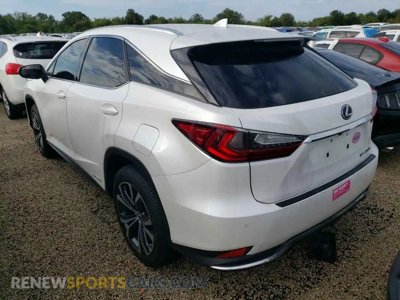 3 Photograph of a damaged car 2T2HGMDA6LC052781 LEXUS RX450 2020