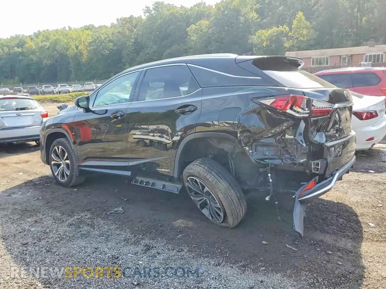 2 fotografías del automóvil dañado 2T2HGMDAXMC069696 LEXUS RX450 2021