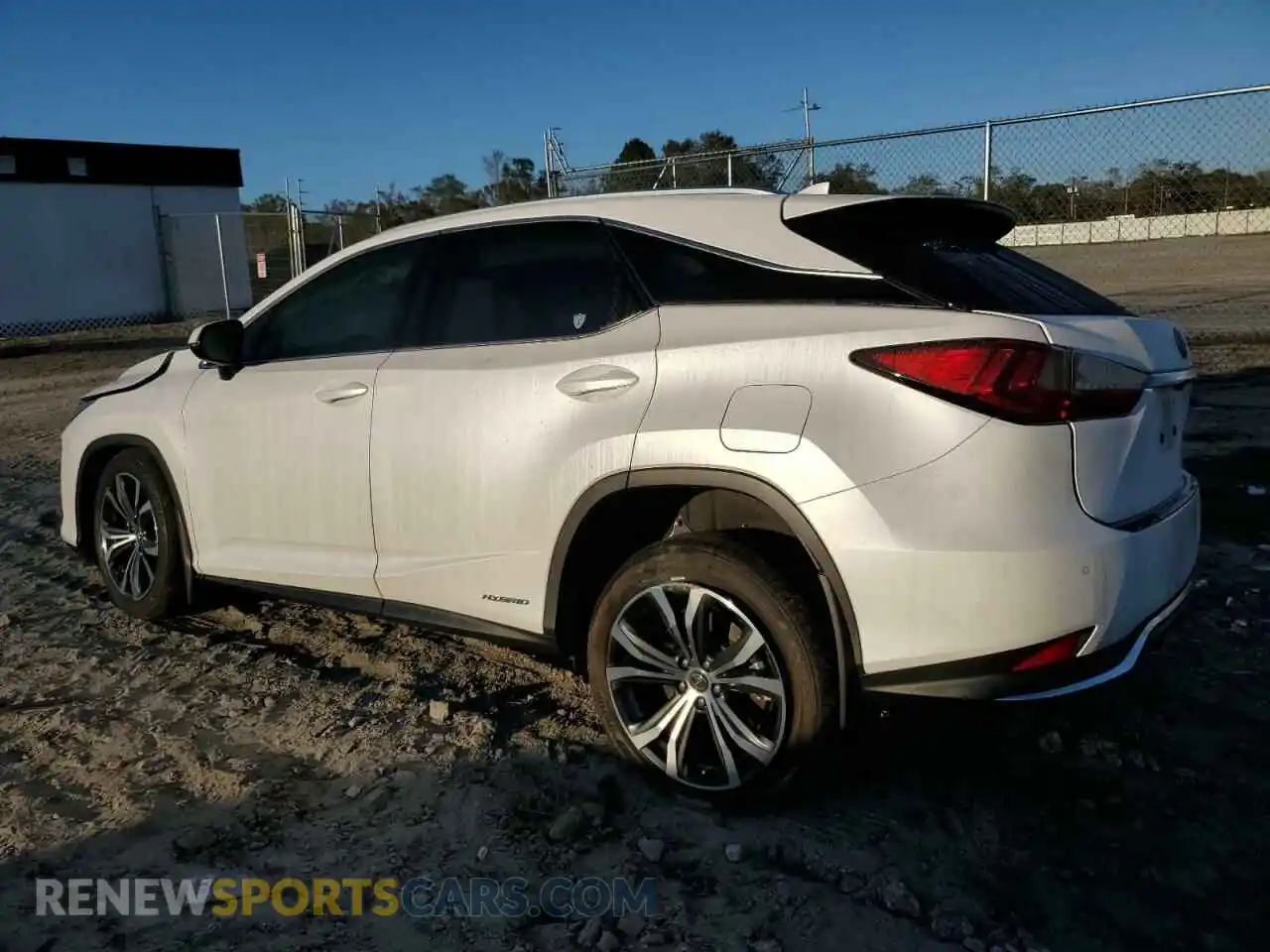 2 fotografías del automóvil dañado 2T2HGMDA0NC090011 LEXUS RX450 2022