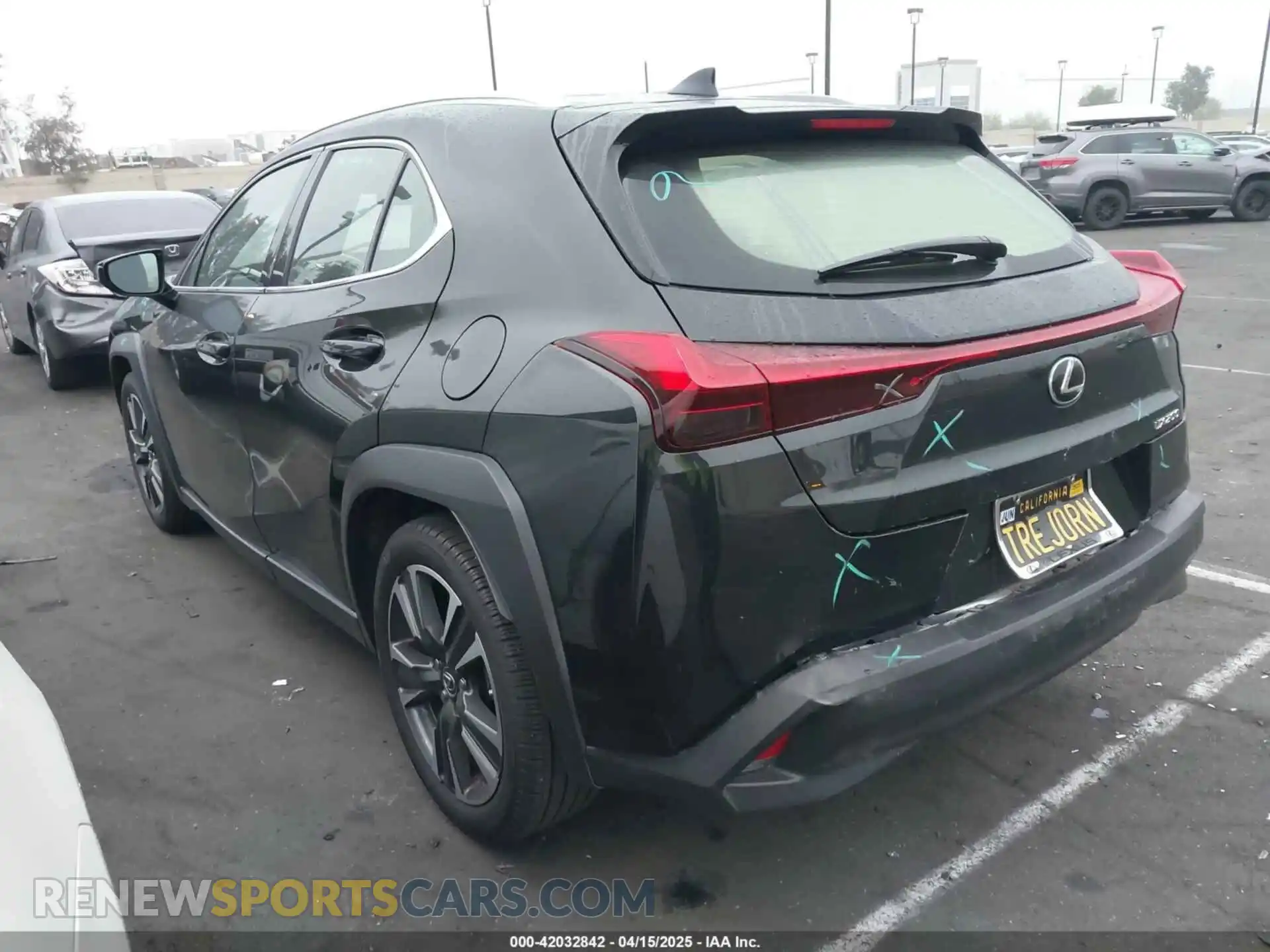 3 Photograph of a damaged car JTHY3JBH0K2013968 LEXUS UX 200 2019