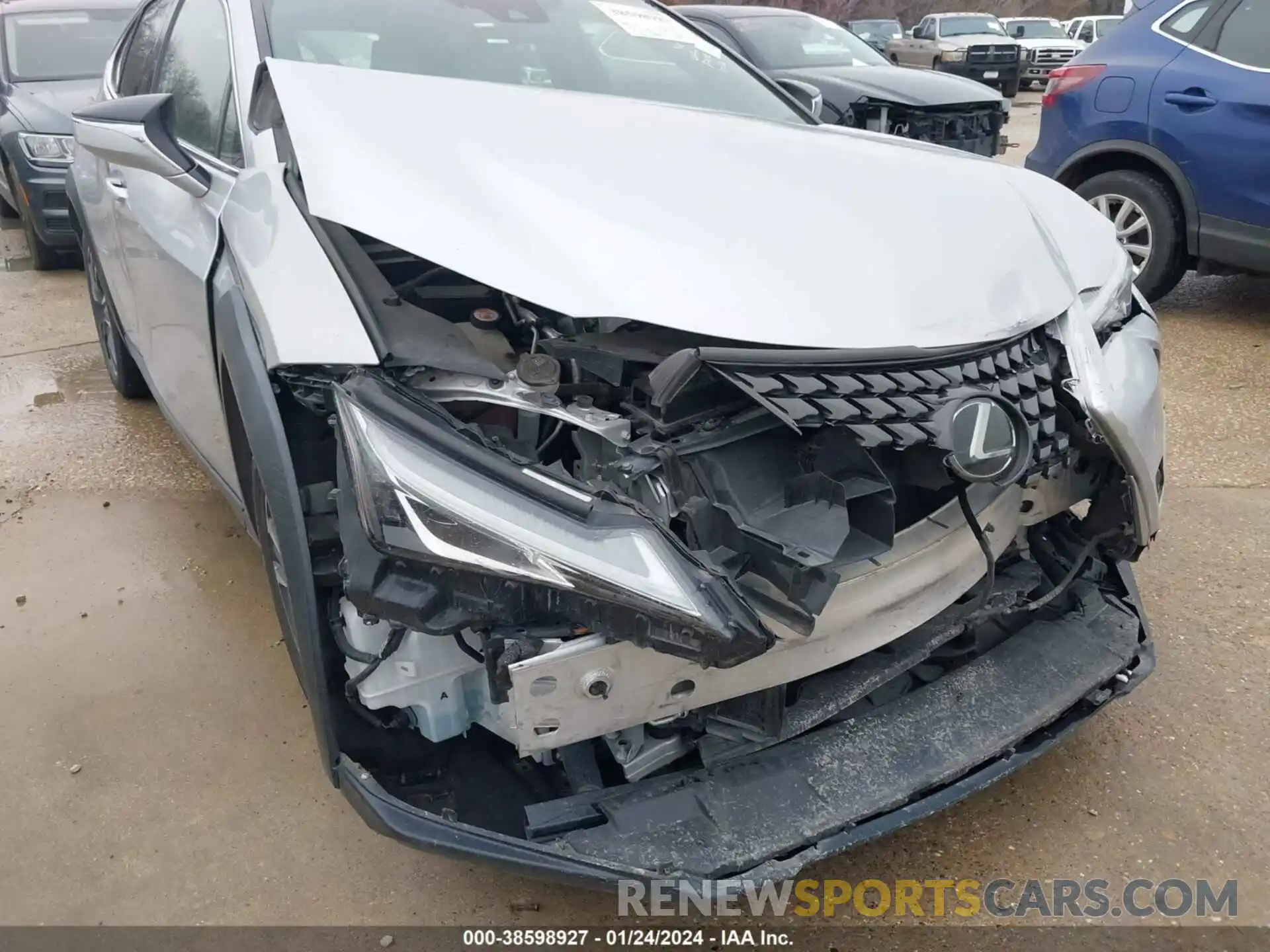 6 Photograph of a damaged car JTHY3JBH3K2012183 LEXUS UX 200 2019