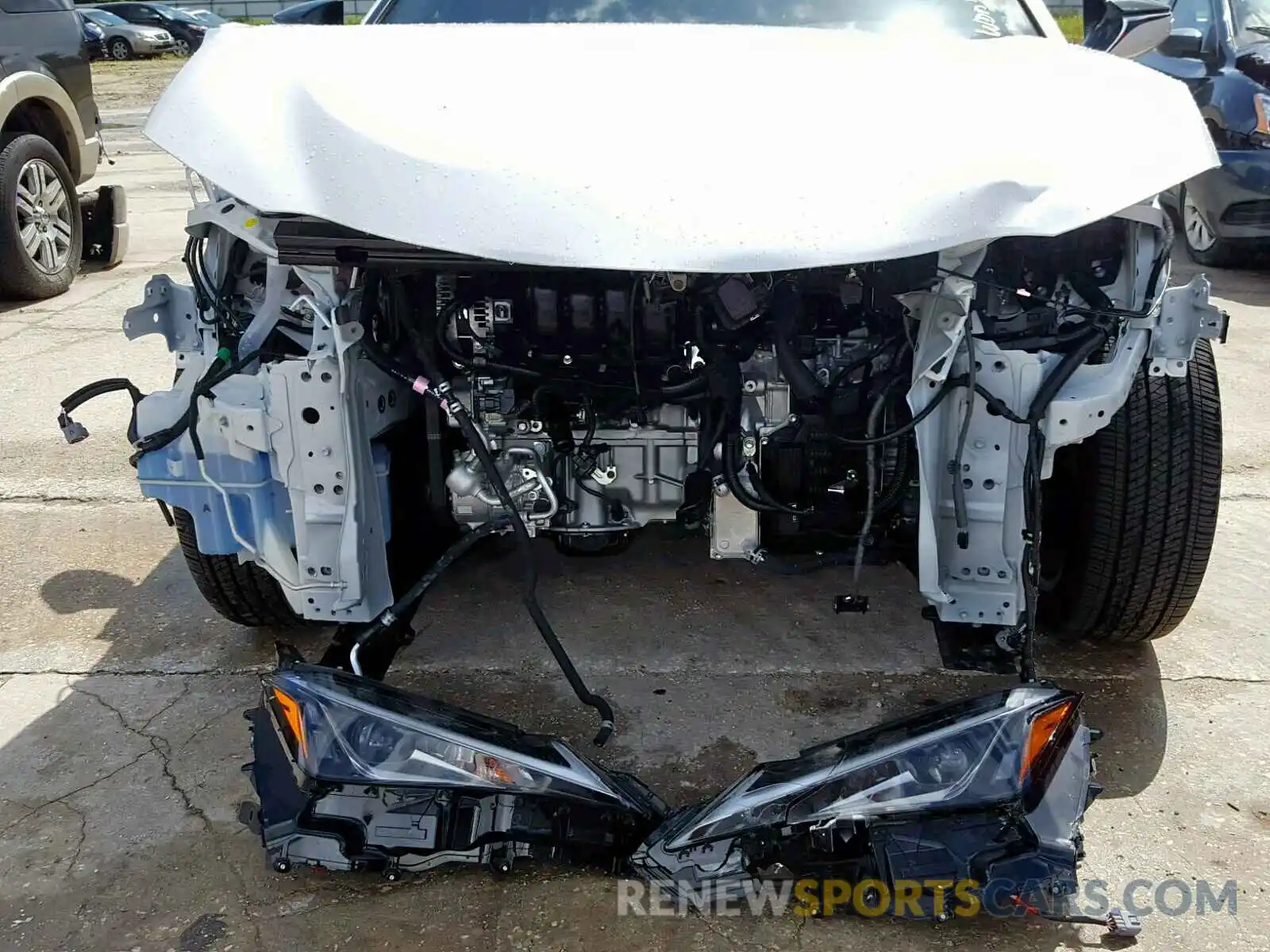 9 Photograph of a damaged car JTHY3JBH5K2006370 LEXUS UX 200 2019