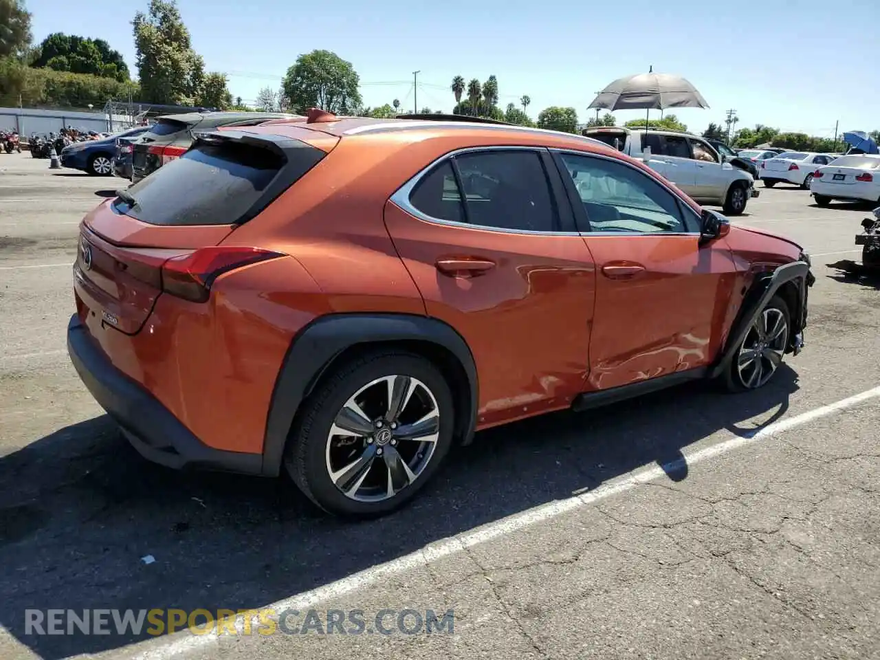 3 Фотография поврежденного автомобиля JTHY3JBH5K2020401 LEXUS UX 200 2019