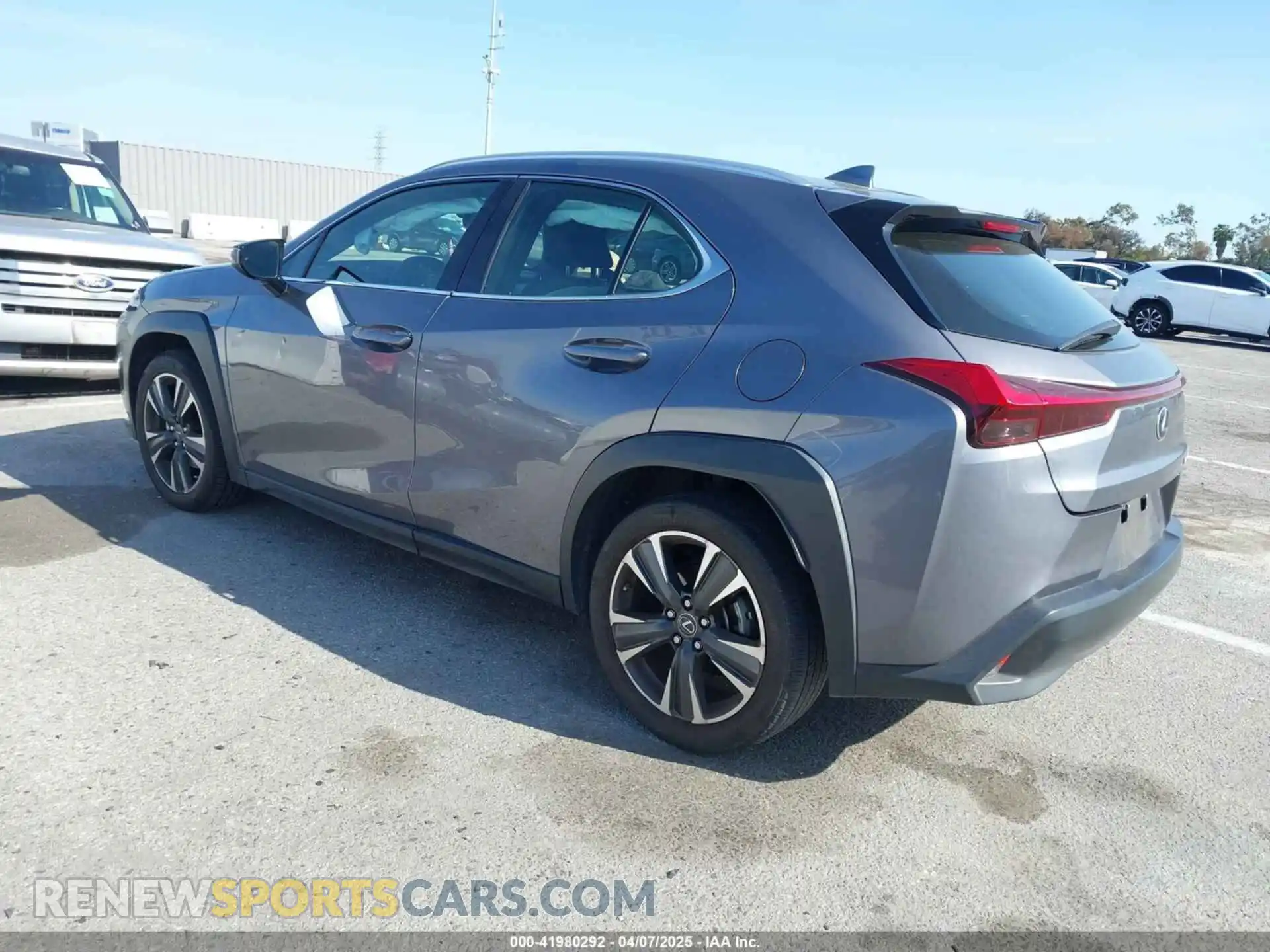 3 Photograph of a damaged car JTHY3JBH6K2002909 LEXUS UX 200 2019