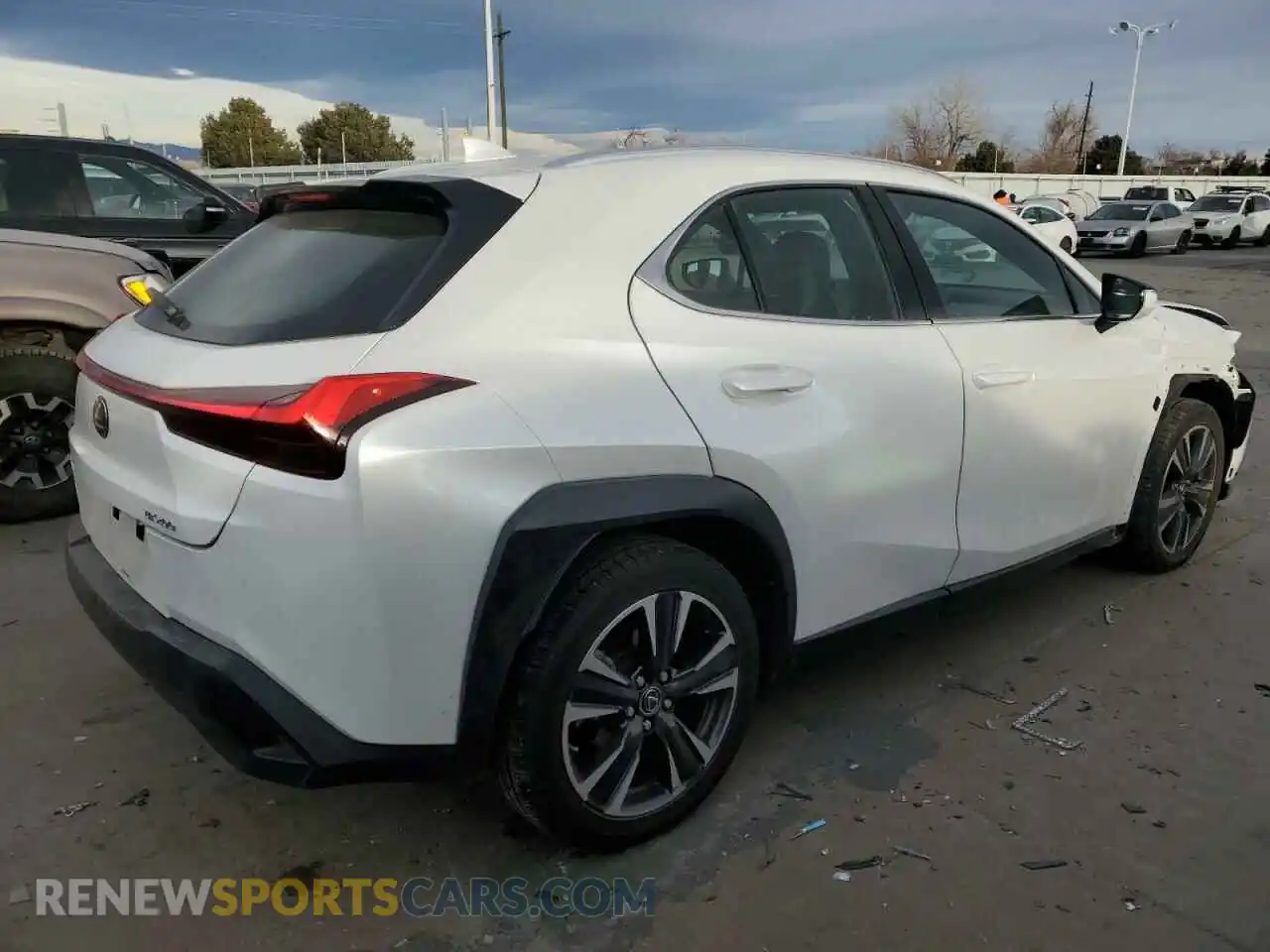 3 Photograph of a damaged car JTHY3JBH9K2018005 LEXUS UX 200 2019