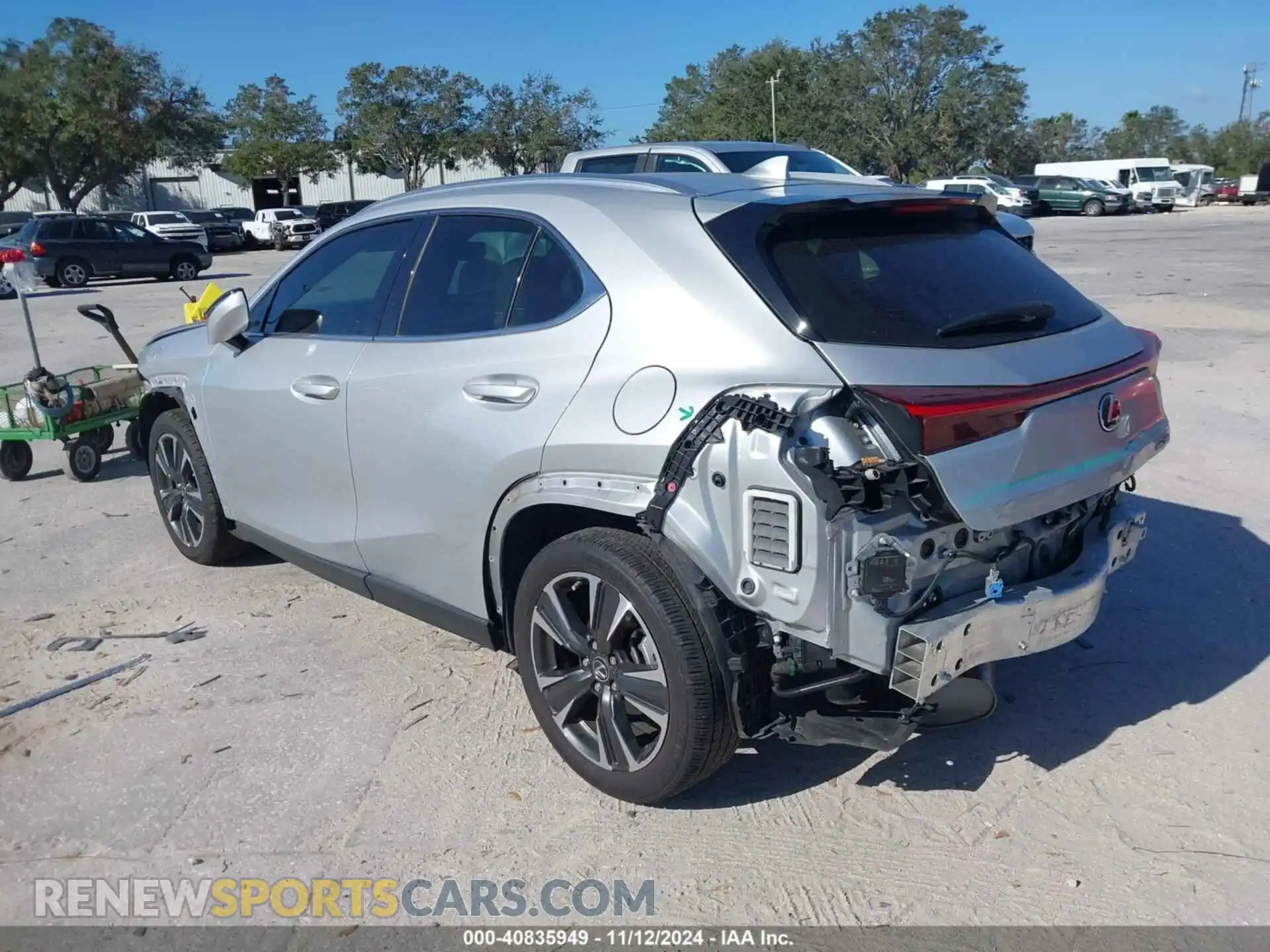 3 Photograph of a damaged car JTHP3JBH2L2023639 LEXUS UX 200 2020