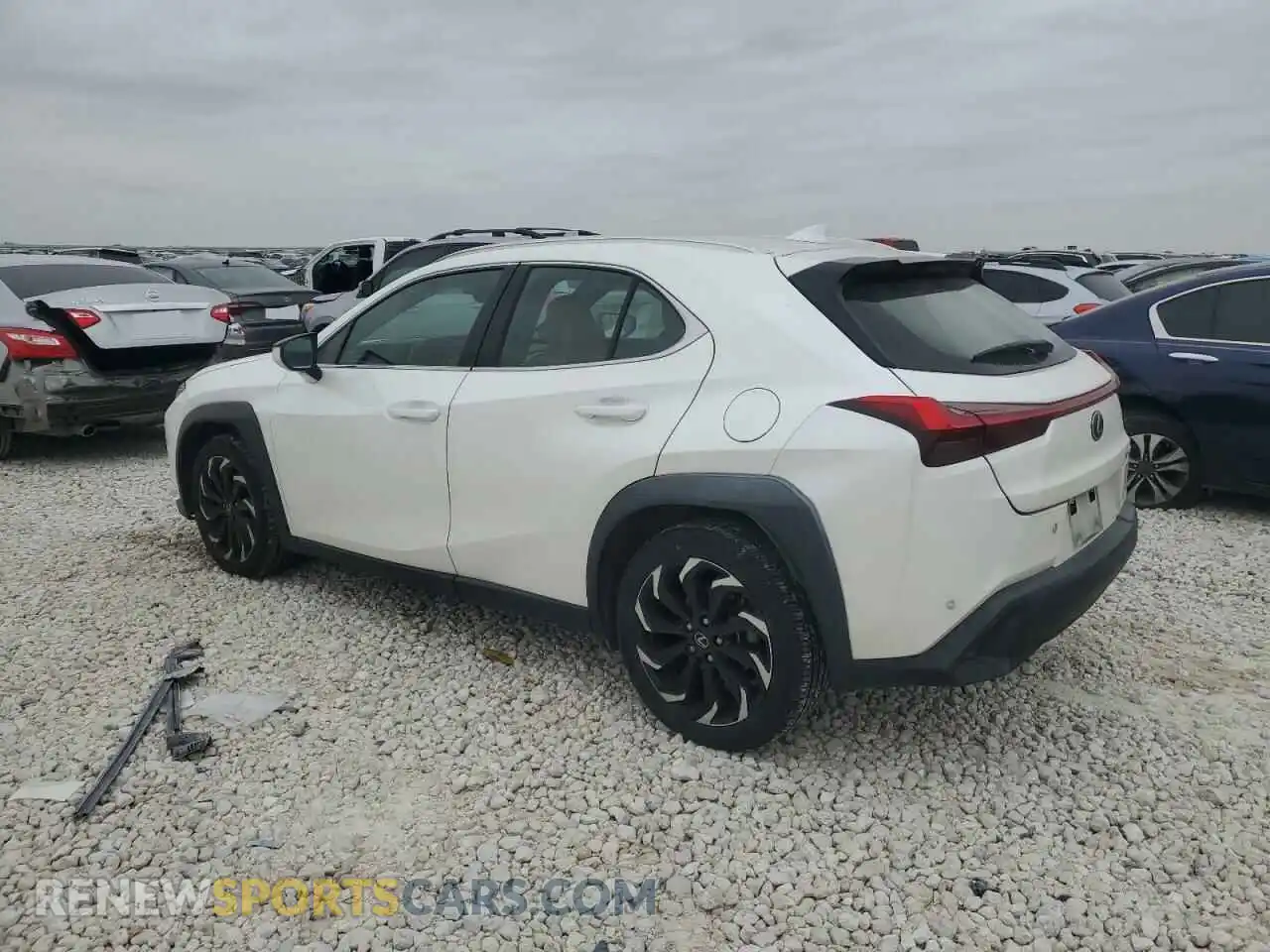 2 Photograph of a damaged car JTHP3JBH9L2030314 LEXUS UX 200 2020