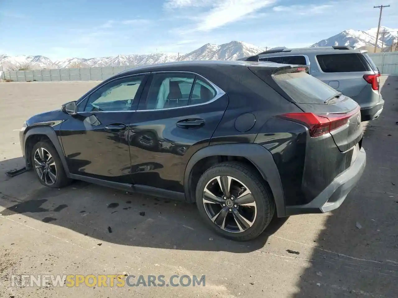 2 Photograph of a damaged car JTHX3JBH7L2031607 LEXUS UX 200 2020