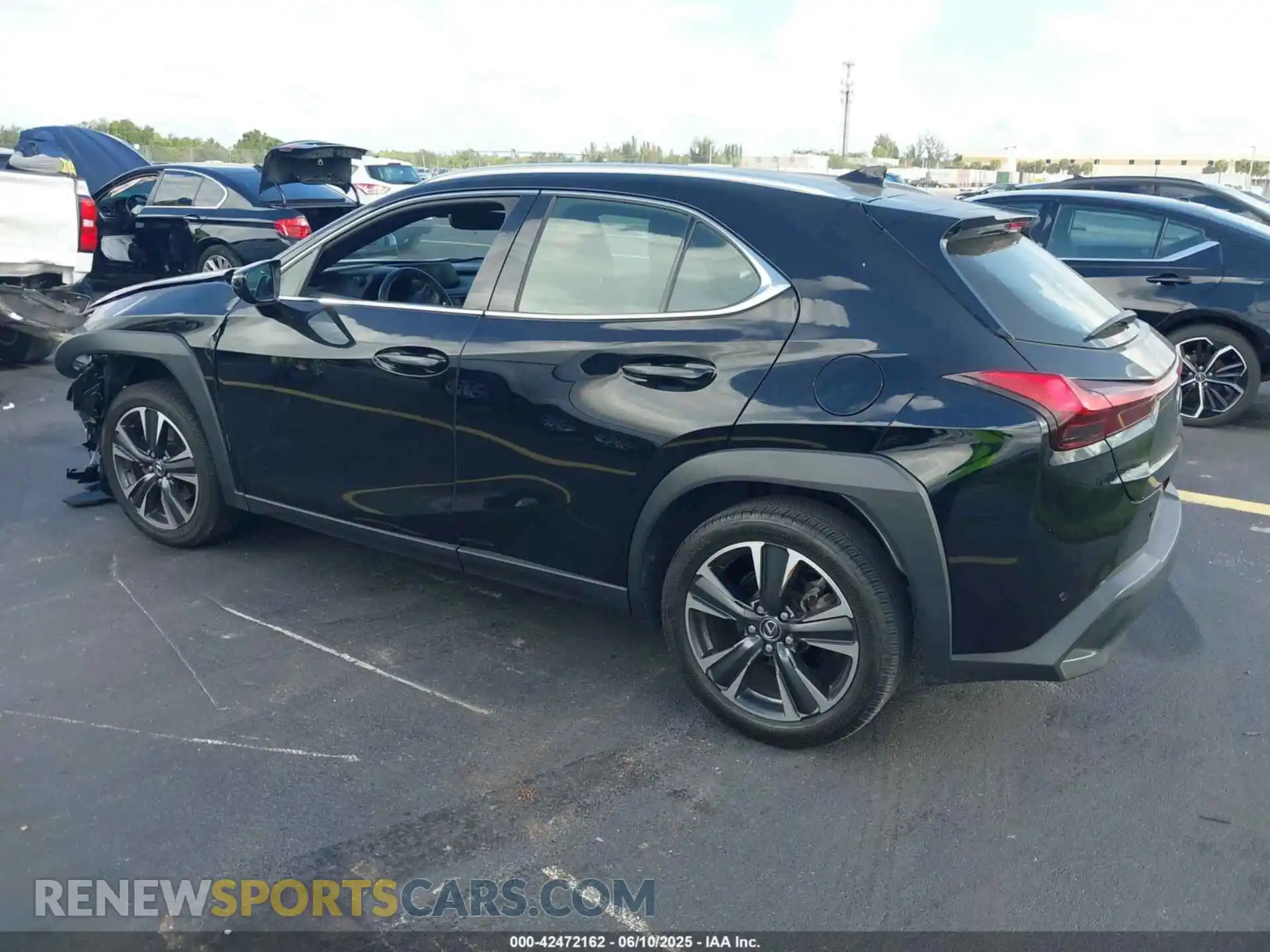 3 Photograph of a damaged car JTHP3JBH3M2032884 LEXUS UX 200 2021