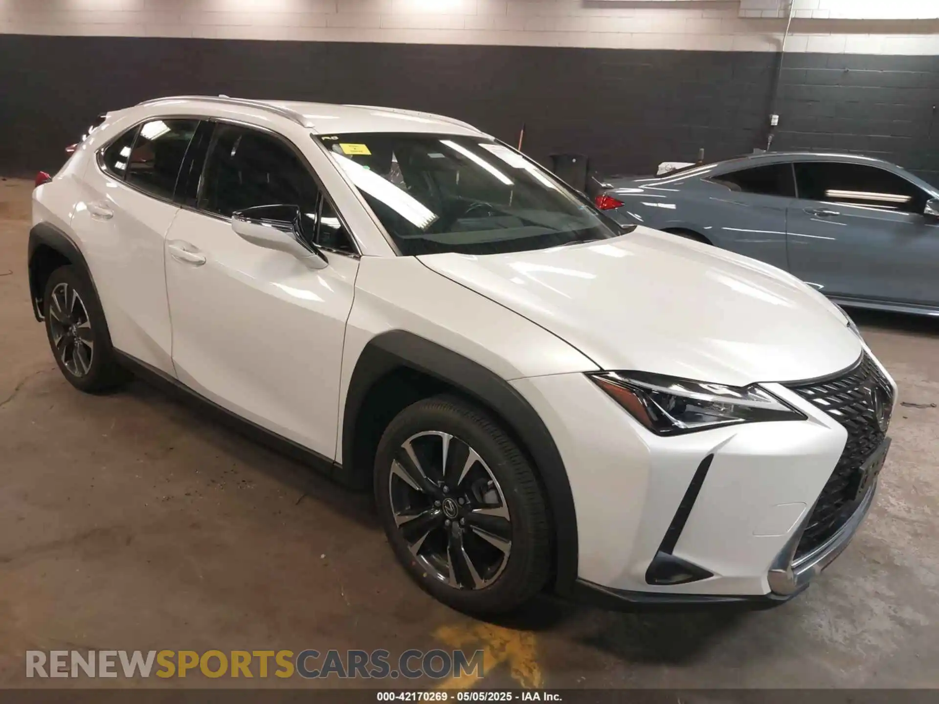 1 Photograph of a damaged car JTHX3JBH0N2052155 LEXUS UX 200 2022