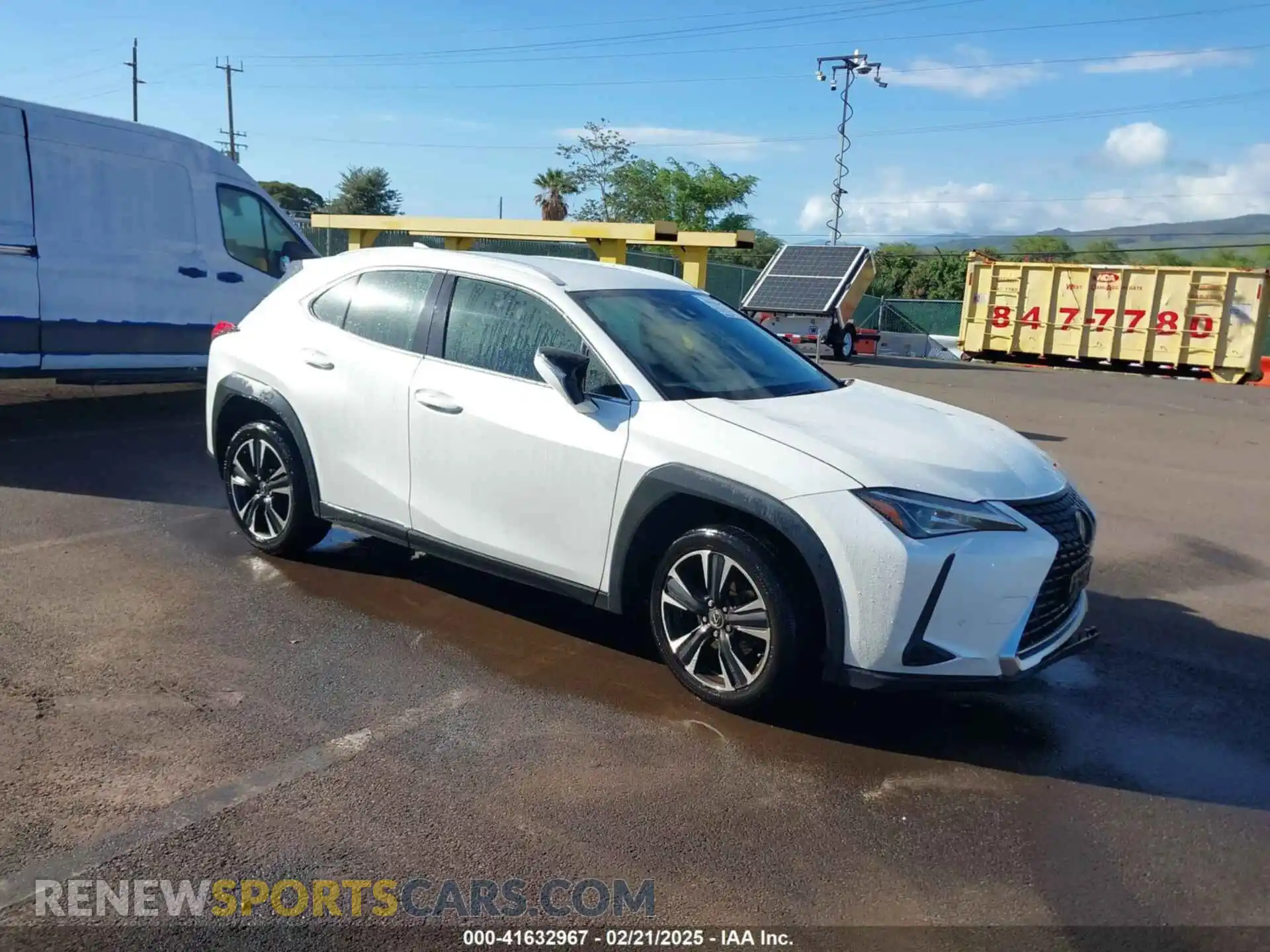 1 Photograph of a damaged car JTHX3JBH0N2055167 LEXUS UX 200 2022