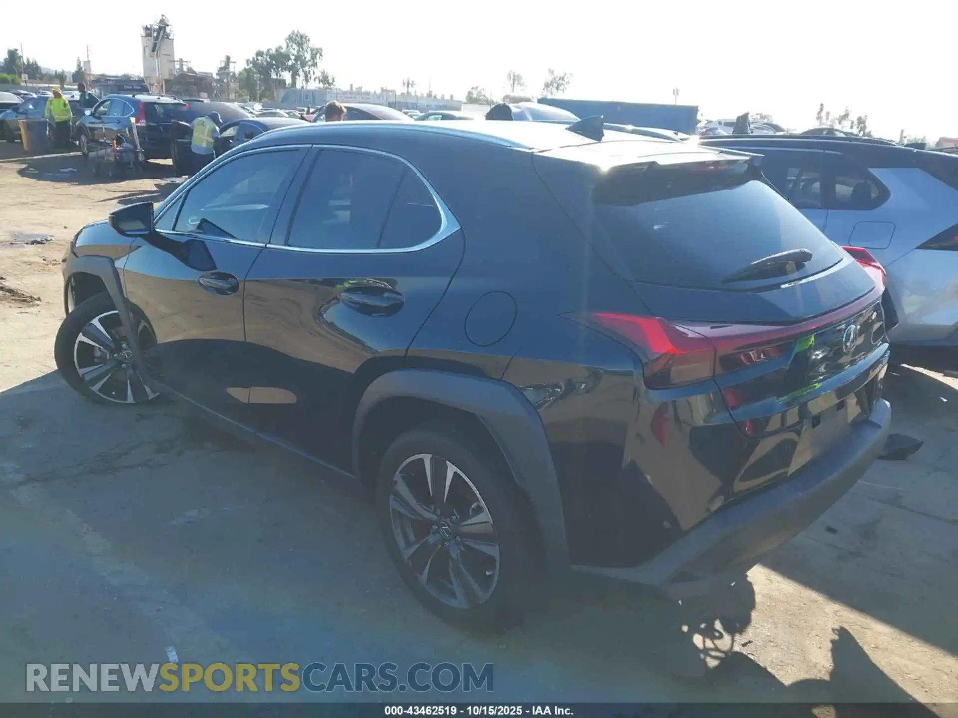 3 fotografías del automóvil dañado JTHX3JBH6N2050894 LEXUS UX 200 2022