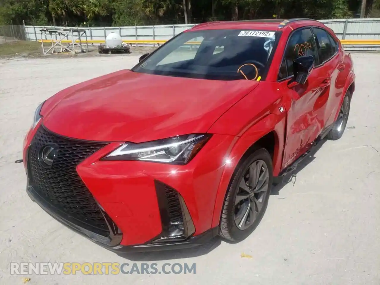 2 fotografías del automóvil dañado JTHE3JBH5N2046052 LEXUS UX 200 BAS 2022