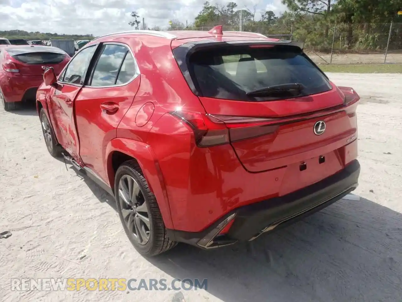 3 fotografías del automóvil dañado JTHE3JBH5N2046052 LEXUS UX 200 BAS 2022