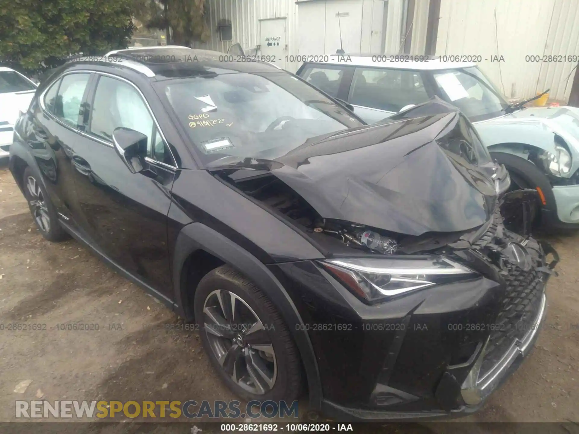 1 Photograph of a damaged car JTHU9JBH2K2011104 LEXUS UX 2019