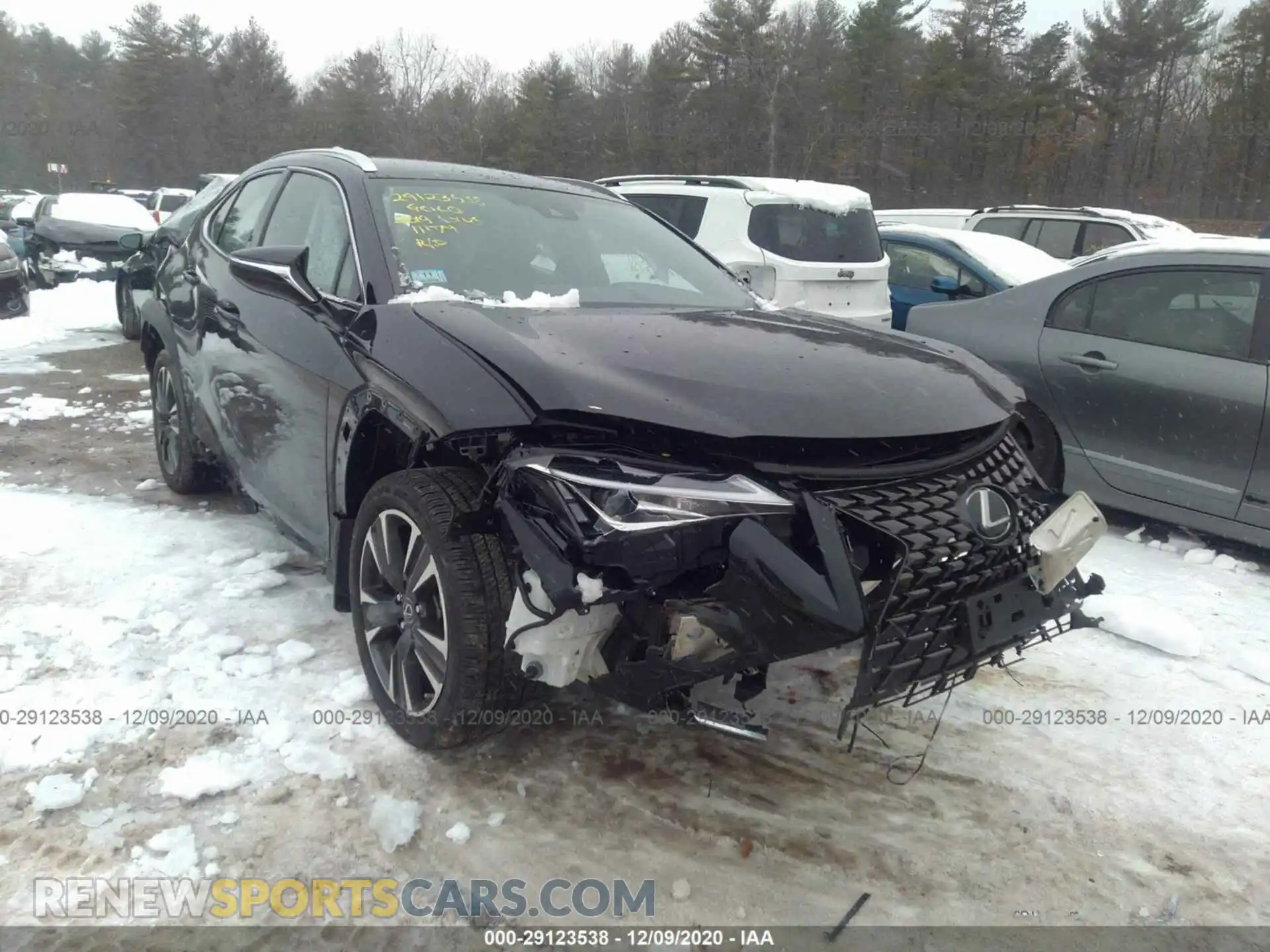 1 Photograph of a damaged car JTHY3JBH4K2002584 LEXUS UX 2019