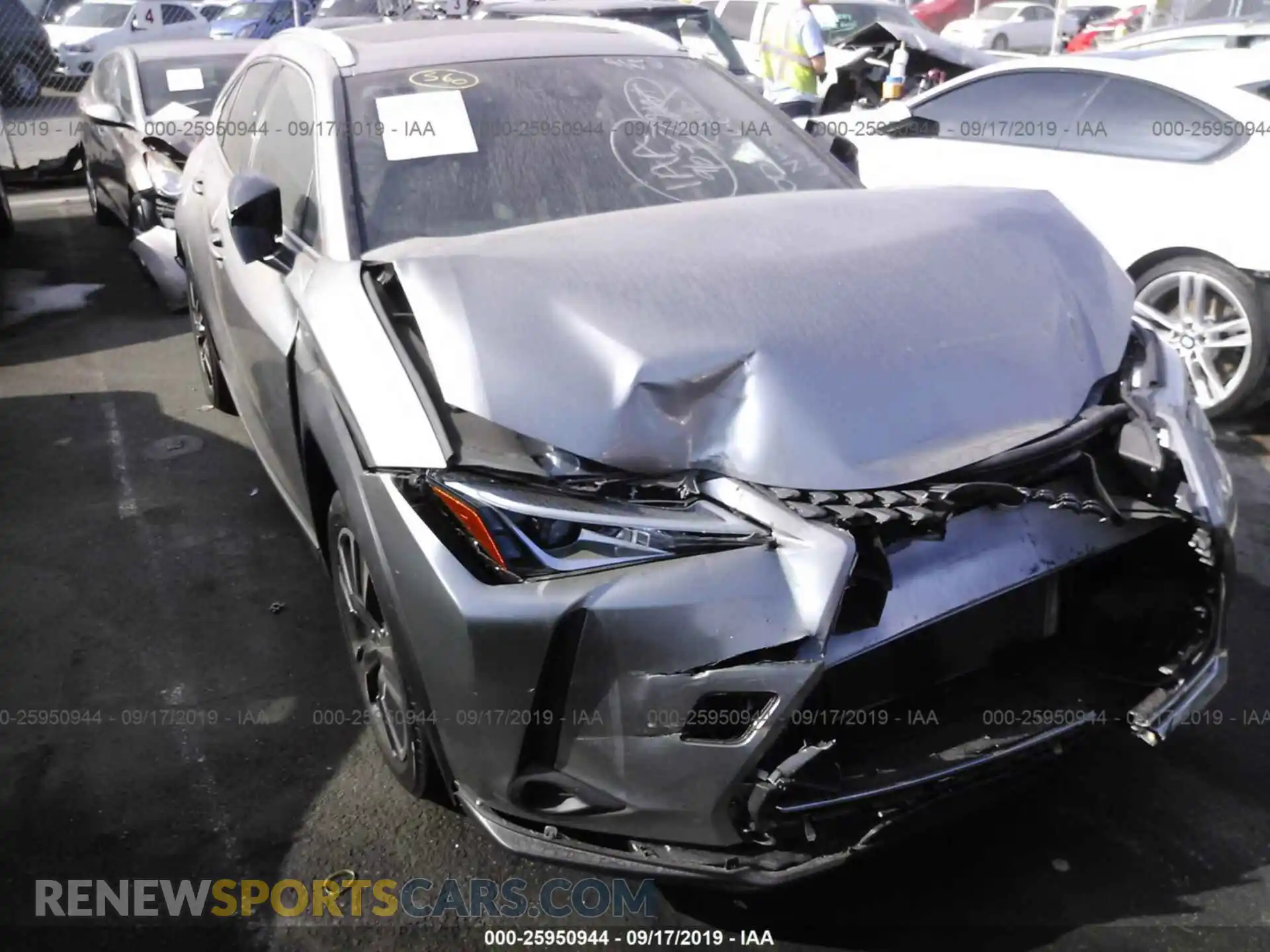 1 Photograph of a damaged car JTHY3JBH5K2006966 LEXUS UX 2019