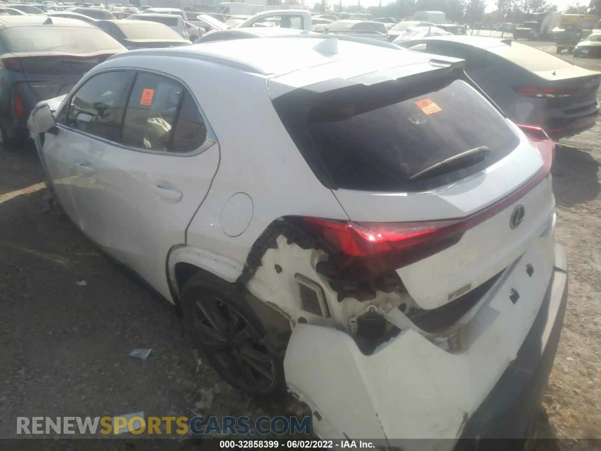 3 Photograph of a damaged car JTHR3JBH5L2022526 LEXUS UX 2020