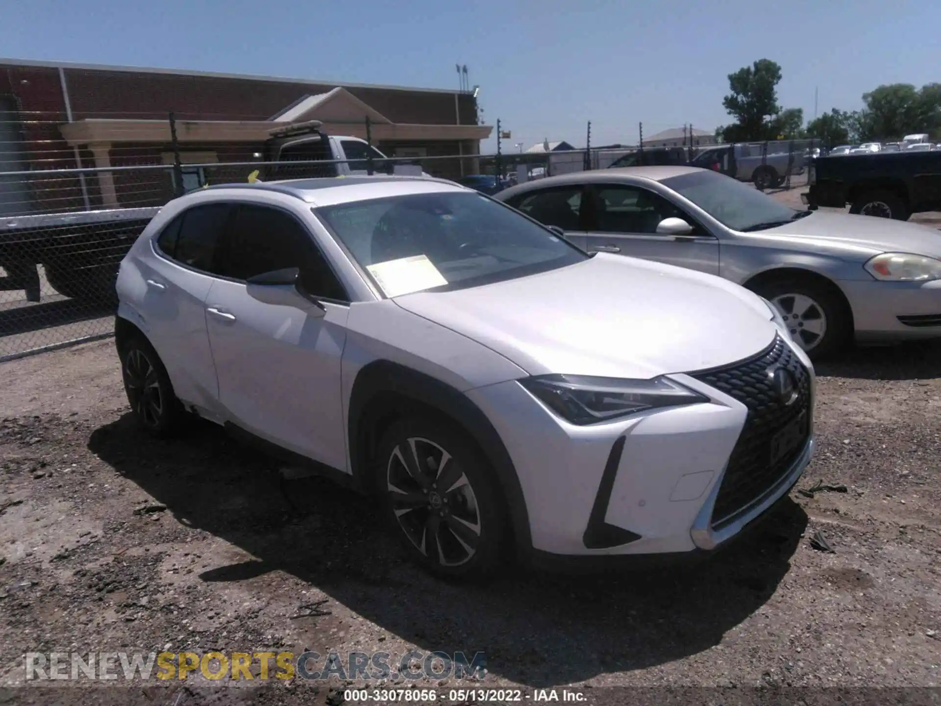 1 Photograph of a damaged car JTHX3JBH1L2022174 LEXUS UX 2020