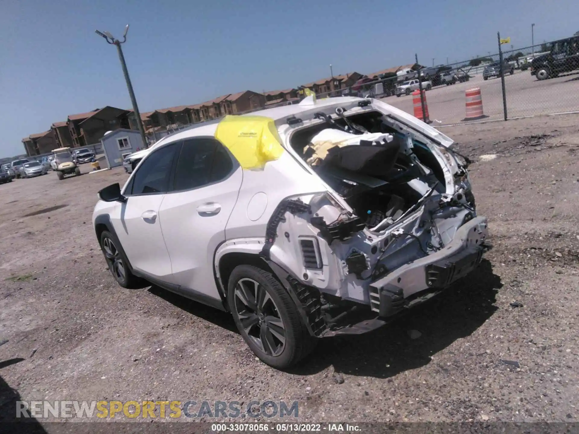 3 Photograph of a damaged car JTHX3JBH1L2022174 LEXUS UX 2020
